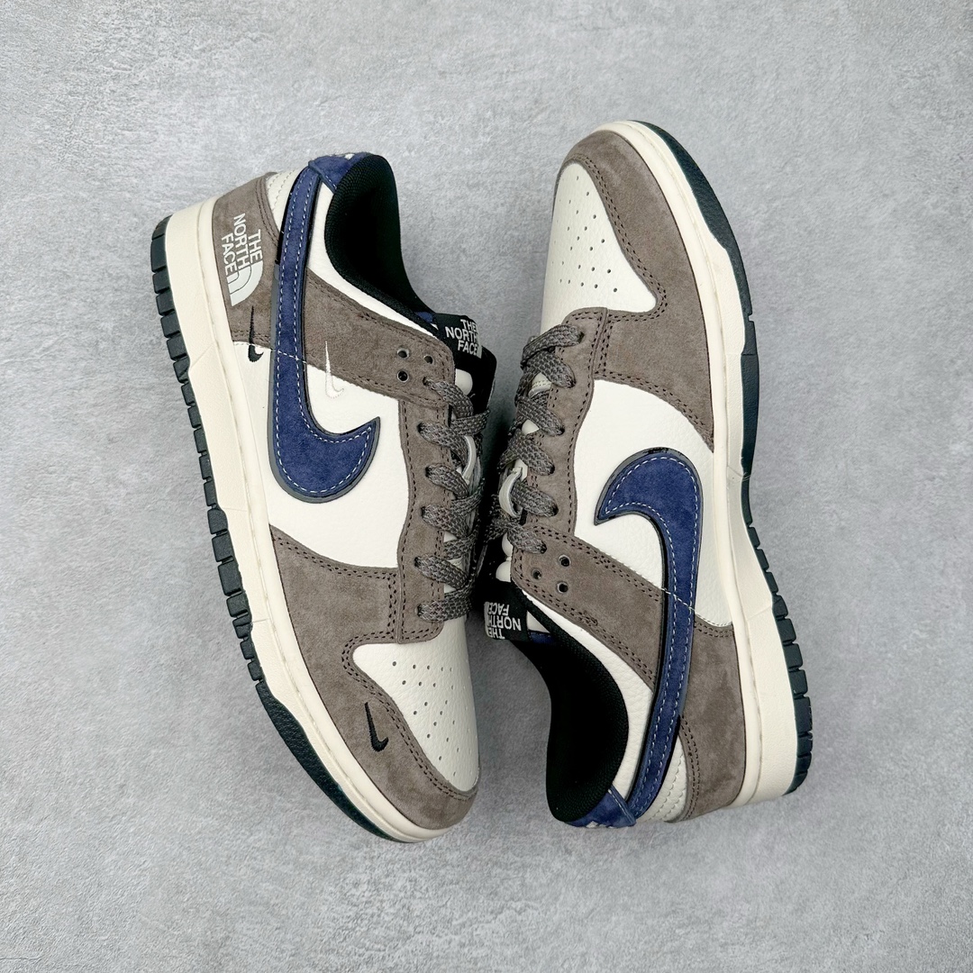 图片[3]-NK Dunk Low 定制配色 XS1086-006 大厂出品 极力推荐 原装头层材料 独家版型蒸餾加工帶來的是更好的视觉和脚感体验大厂纯原品质出货 清洁度 电绣工艺 皮料切割干净无任何毛边 细节完美 尺码：36 36.5 37.5 38 38.5 39 40 40.5 41 42 42.5 43 44 44.5 45 46 47.5-选品中心