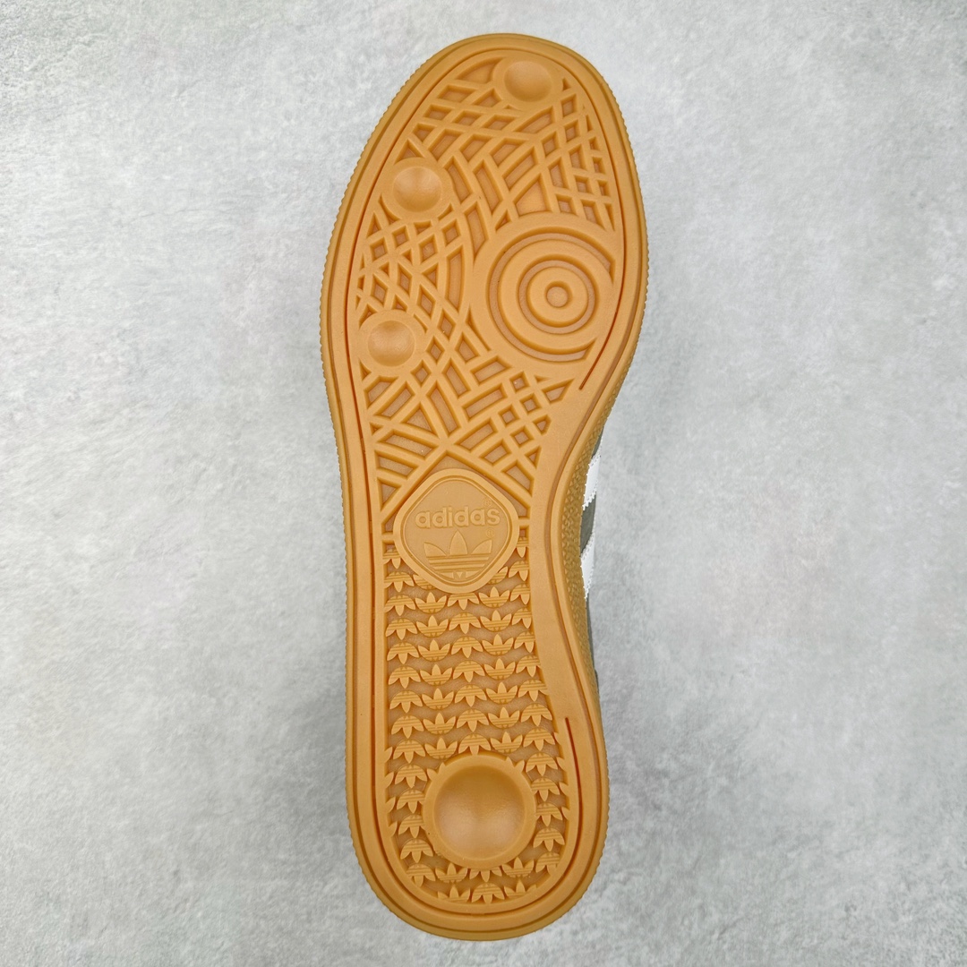 图片[9]-AD Originals Handball SPZL 手球运动员系列百搭休闲运动板鞋 IE5307 这款来自阿迪达斯的这款HANDBALL SPZL前身是一双手球运动鞋，这一次拿来复刻，所以鞋面的主要色彩选用了黑色， 鞋面外侧除了Spezial字母之外还有三叶草标志。Handball SPZL作为复古手球训练鞋与作为室内足球鞋的Samba有着异曲同工之处，但是质感更为出众的鞋身以及丰富的配色选择比起Samba来讲可以说是更胜一筹了！尺码：36 36⅔ 37⅓ 38 38⅔ 39⅓ 40 40⅔ 41⅓ 42 42⅔ 43⅓ 44 45-选品中心