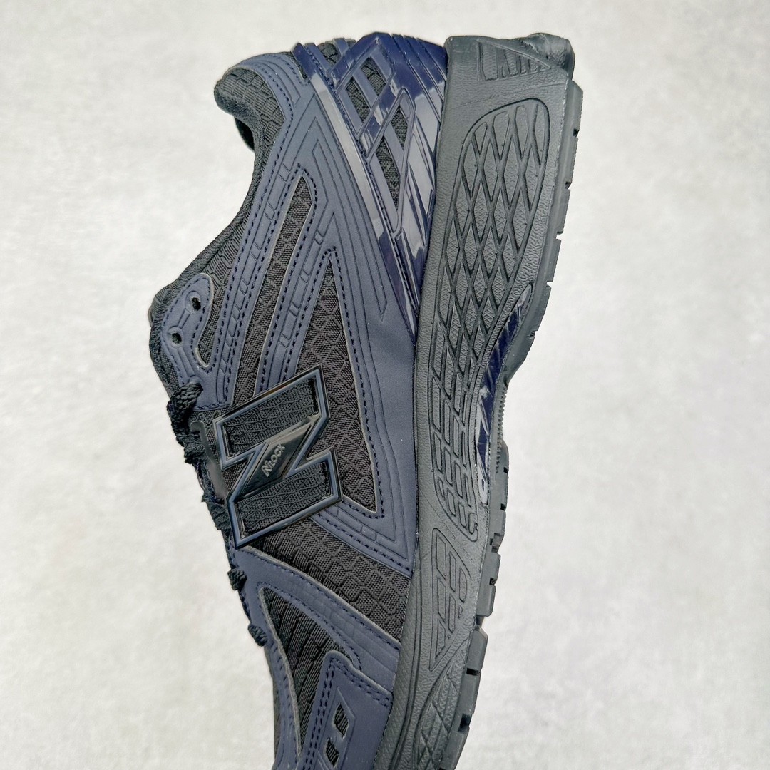 图片[7]-＃DT纯原 新百伦NB New Balance M1906系列 全套原楦原纸板原厂数据开发 进口三明治网面 原装进口皮料正确绒感卡色 正确中底拉帮中底网布细节 原厂标裁 带紫光防伪 定制后跟透明水晶模块 冲裁组合 大底贴合程度胶水上色把控完美 整洁度挑战全网艺术家 多道序QC把关品质完善 匠心打造 耗时两个月开发完成 工艺极其复杂难度可想而知 新开独立私模大底 正确六层组合大底 高端零售专供产物 尺码：36 37 37.5 38 38.5 39 40 40.5 41 42 42.5 43 44 45-选品中心