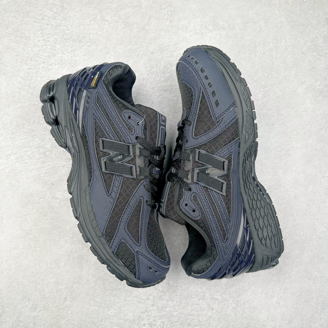 图片[3]-＃DT纯原 新百伦NB New Balance M1906系列 全套原楦原纸板原厂数据开发 进口三明治网面 原装进口皮料正确绒感卡色 正确中底拉帮中底网布细节 原厂标裁 带紫光防伪 定制后跟透明水晶模块 冲裁组合 大底贴合程度胶水上色把控完美 整洁度挑战全网艺术家 多道序QC把关品质完善 匠心打造 耗时两个月开发完成 工艺极其复杂难度可想而知 新开独立私模大底 正确六层组合大底 高端零售专供产物 尺码：36 37 37.5 38 38.5 39 40 40.5 41 42 42.5 43 44 45-选品中心