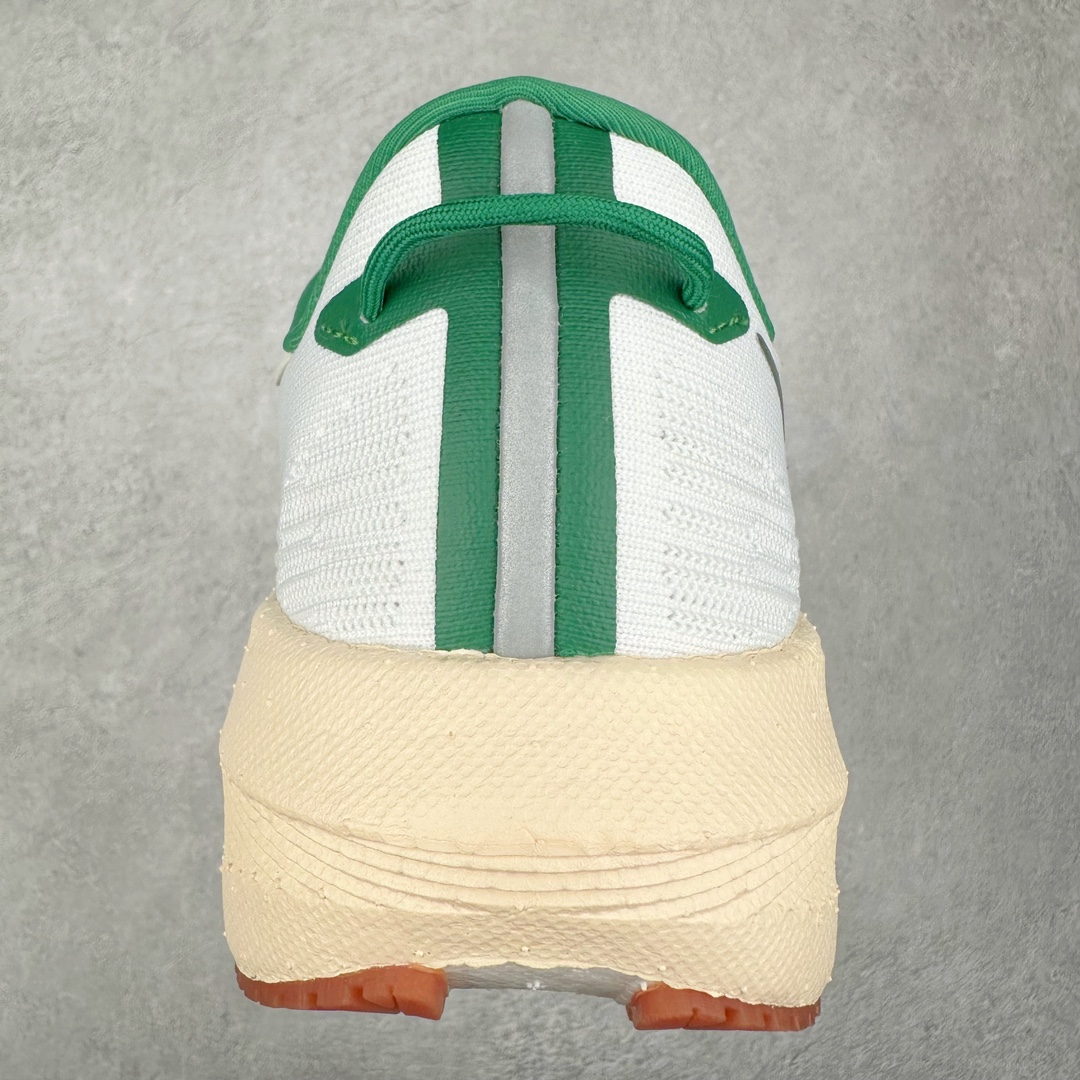 图片[8]-＃GX纯原 Saucony Triumph 21 索康尼胜利21代旗舰级缓震型跑鞋 性能相比前几代再升级：鞋面采用全新升级的工学网设计 贴合脚部更透气 中底部分使用最新的PWRRUN+材质 搭配PWRRUN+鞋垫使中底的大幅加厚 10mm坡差进一步提供缓震、回弹性能 内底则采用了FORMFIT动态适应系统 动态契合脚型 提升包裹性和舒适性 提供更卓越的动态回馈体验 XT-900橡胶大底 可提供良好的抓地力和较强抗磨性能 尺码：35.5 36 36.5 37.5 38 38.5 39 40 40.5 41 42 42.5 43 44 44.5 45 46-选品中心