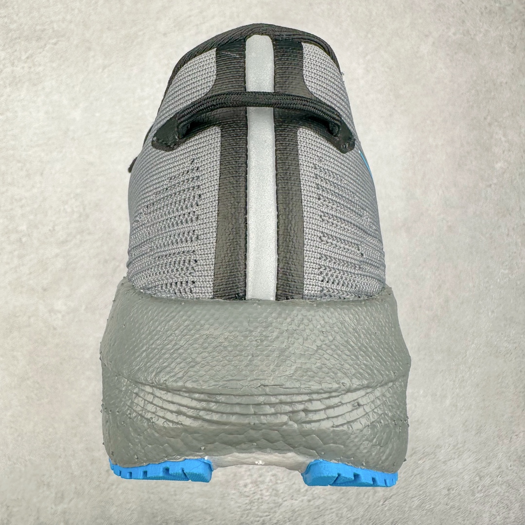 图片[8]-＃GX纯原 Saucony Triumph 21 索康尼胜利21代旗舰级缓震型跑鞋 性能相比前几代再升级：鞋面采用全新升级的工学网设计 贴合脚部更透气 中底部分使用最新的PWRRUN+材质 搭配PWRRUN+鞋垫使中底的大幅加厚 10mm坡差进一步提供缓震、回弹性能 内底则采用了FORMFIT动态适应系统 动态契合脚型 提升包裹性和舒适性 提供更卓越的动态回馈体验 XT-900橡胶大底 可提供良好的抓地力和较强抗磨性能 尺码：35.5 36 36.5 37.5 38 38.5 39 40 40.5 41 42 42.5 43 44 44.5 45 46-选品中心