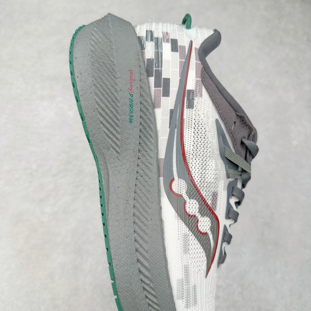 图片[6]-＃GX纯原 Saucony Triumph 21 索康尼胜利21代旗舰级缓震型跑鞋 性能相比前几代再升级：鞋面采用全新升级的工学网设计 贴合脚部更透气 中底部分使用最新的PWRRUN+材质 搭配PWRRUN+鞋垫使中底的大幅加厚 10mm坡差进一步提供缓震、回弹性能 内底则采用了FORMFIT动态适应系统 动态契合脚型 提升包裹性和舒适性 提供更卓越的动态回馈体验 XT-900橡胶大底 可提供良好的抓地力和较强抗磨性能 尺码：35.5 36 36.5 37.5 38 38.5 39 40 40.5 41 42 42.5 43 44 44.5 45 46-选品中心