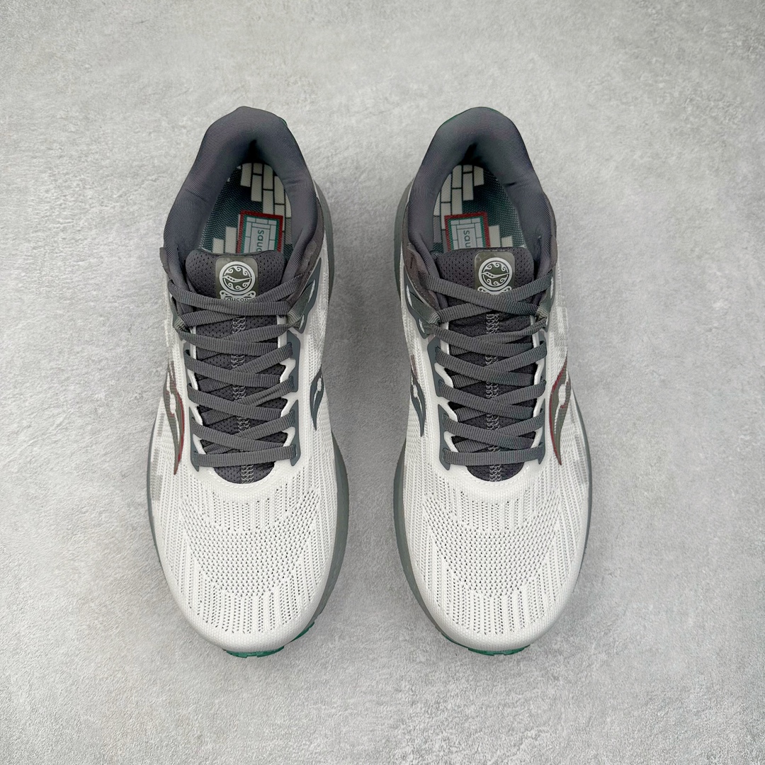 图片[2]-＃GX纯原 Saucony Triumph 21 索康尼胜利21代旗舰级缓震型跑鞋 性能相比前几代再升级：鞋面采用全新升级的工学网设计 贴合脚部更透气 中底部分使用最新的PWRRUN+材质 搭配PWRRUN+鞋垫使中底的大幅加厚 10mm坡差进一步提供缓震、回弹性能 内底则采用了FORMFIT动态适应系统 动态契合脚型 提升包裹性和舒适性 提供更卓越的动态回馈体验 XT-900橡胶大底 可提供良好的抓地力和较强抗磨性能 尺码：35.5 36 36.5 37.5 38 38.5 39 40 40.5 41 42 42.5 43 44 44.5 45 46-选品中心