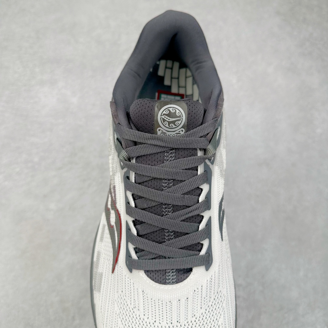 图片[5]-＃GX纯原 Saucony Triumph 21 索康尼胜利21代旗舰级缓震型跑鞋 性能相比前几代再升级：鞋面采用全新升级的工学网设计 贴合脚部更透气 中底部分使用最新的PWRRUN+材质 搭配PWRRUN+鞋垫使中底的大幅加厚 10mm坡差进一步提供缓震、回弹性能 内底则采用了FORMFIT动态适应系统 动态契合脚型 提升包裹性和舒适性 提供更卓越的动态回馈体验 XT-900橡胶大底 可提供良好的抓地力和较强抗磨性能 尺码：35.5 36 36.5 37.5 38 38.5 39 40 40.5 41 42 42.5 43 44 44.5 45 46-选品中心