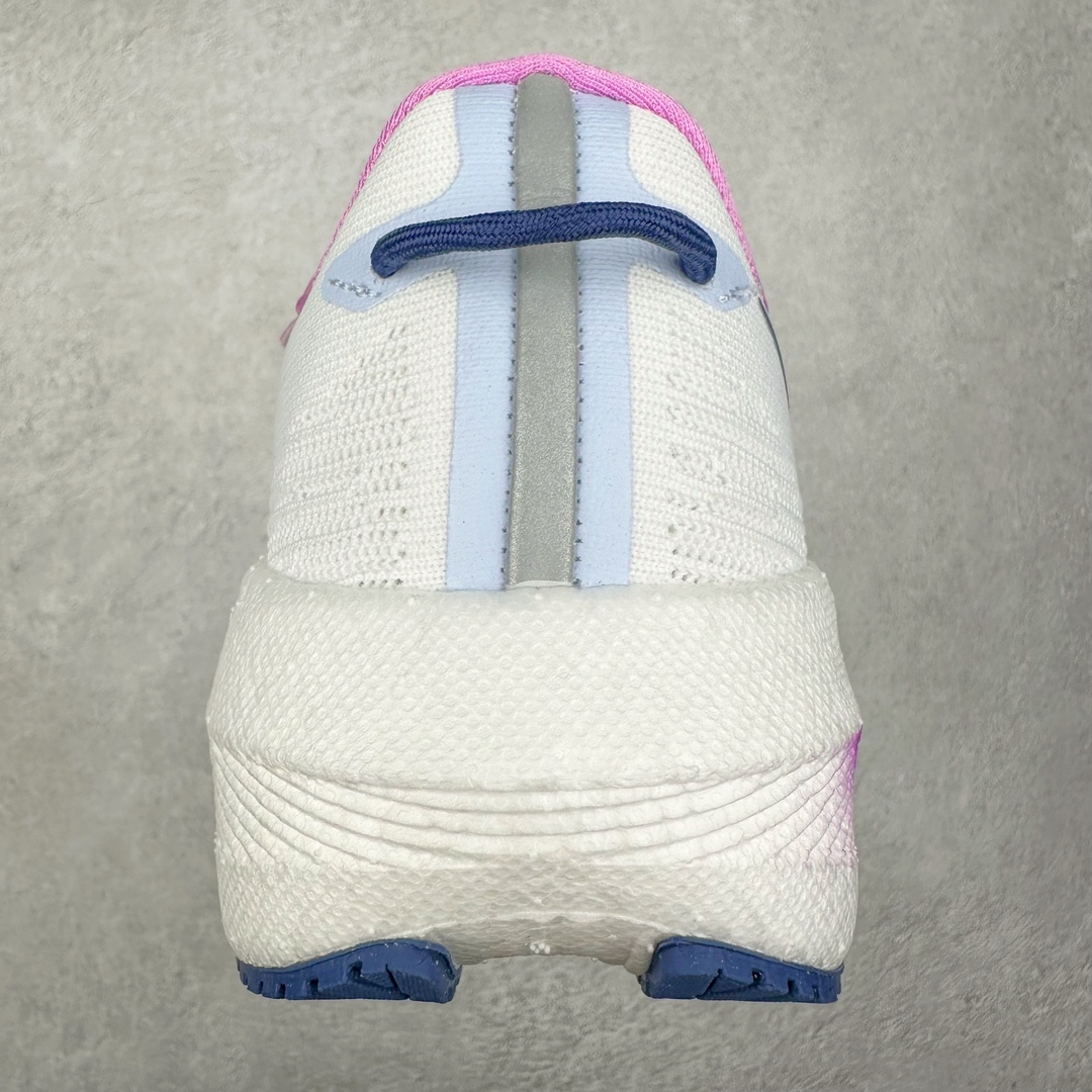 图片[8]-＃GX纯原 Saucony Triumph 21 索康尼胜利21代旗舰级缓震型跑鞋 性能相比前几代再升级：鞋面采用全新升级的工学网设计 贴合脚部更透气 中底部分使用最新的PWRRUN+材质 搭配PWRRUN+鞋垫使中底的大幅加厚 10mm坡差进一步提供缓震、回弹性能 内底则采用了FORMFIT动态适应系统 动态契合脚型 提升包裹性和舒适性 提供更卓越的动态回馈体验 XT-900橡胶大底 可提供良好的抓地力和较强抗磨性能 尺码：35.5 36 36.5 37.5 38 38.5 39 40 40.5 41 42 42.5 43 44 44.5 45 46-选品中心