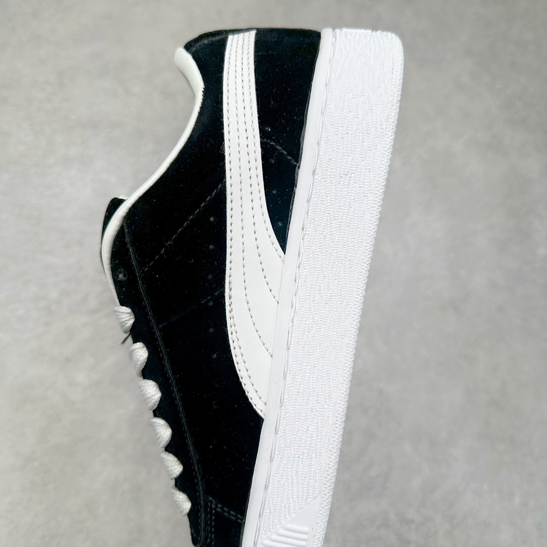 图片[7]-＃特价福利 PUMA SUEDE XL 彪马新款面包鞋男女同款复古休闲板鞋 鞋身通体采用细腻的麂皮材质 厚实柔软 质感出众 鞋侧保留PUMA标志性跑道图案 侧面与后跟点缀金属色PUMA LOGO 兼具辨识度与细节感 加厚鞋垫、饱满鞋舌 搭配加宽扁形鞋带 使得穿着感更加贴合与舒适 值得一提的是 本季SUEDE XL鞋款以黑色、红色及蓝色最为瞩目 经典黑的配色 在低调之余可轻松驾驭任何潮流风格造型 而高饱和度的配色 则是当之无愧的早春出街利器。货号： 395205 尺码：36 37 37.5 38 38.5 39 40 40.5 41 42 42.5 43 44 45-选品中心