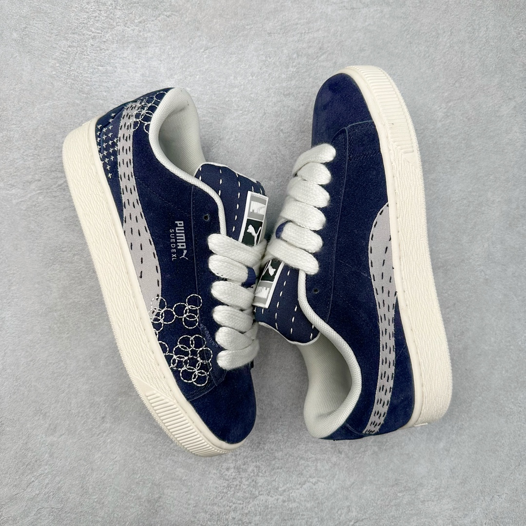 图片[3]-＃特价福利 PUMA SUEDE XL 彪马新款面包鞋男女同款复古休闲板鞋 鞋身通体采用细腻的麂皮材质 厚实柔软 质感出众 鞋侧保留PUMA标志性跑道图案 侧面与后跟点缀金属色PUMA LOGO 兼具辨识度与细节感 加厚鞋垫、饱满鞋舌 搭配加宽扁形鞋带 使得穿着感更加贴合与舒适 值得一提的是 本季SUEDE XL鞋款以黑色、红色及蓝色最为瞩目 经典黑的配色 在低调之余可轻松驾驭任何潮流风格造型 而高饱和度的配色 则是当之无愧的早春出街利器。货号： 395205 尺码：36 37 37.5 38 38.5 39 40 40.5 41 42 42.5 43 44 45-选品中心