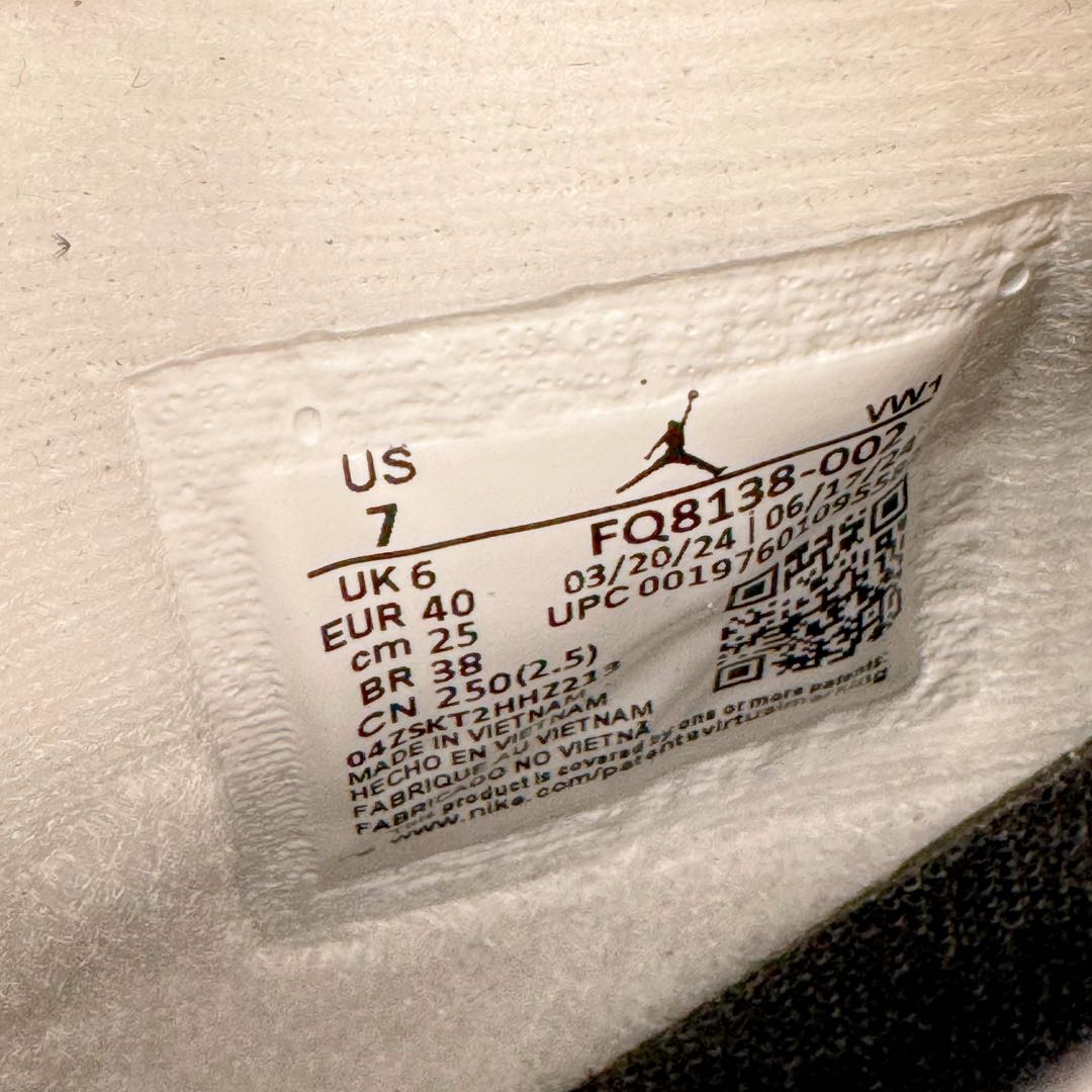 图片[11]-＃F版 Air Jordan AJ4 Retro \\\” Fear \\\” 黑白恐惧 复刻2024版 FQ8138-002 大厂出品 全头层加持 原鞋原楦原纸板同源开发 完美呈现乔4的版型 内侧正确双色网格 还原细节 原厂皮料 正确气垫颜色 正确网格工艺 正确拉帮工艺 全鞋原装材料制作 原档案原模具打造 支持全方位与正品对比 尺码：36 36.5 37.5 38 38.5 39 40 40.5 41 42 42.5 43 44 44.5 45 46 47.5-选品中心