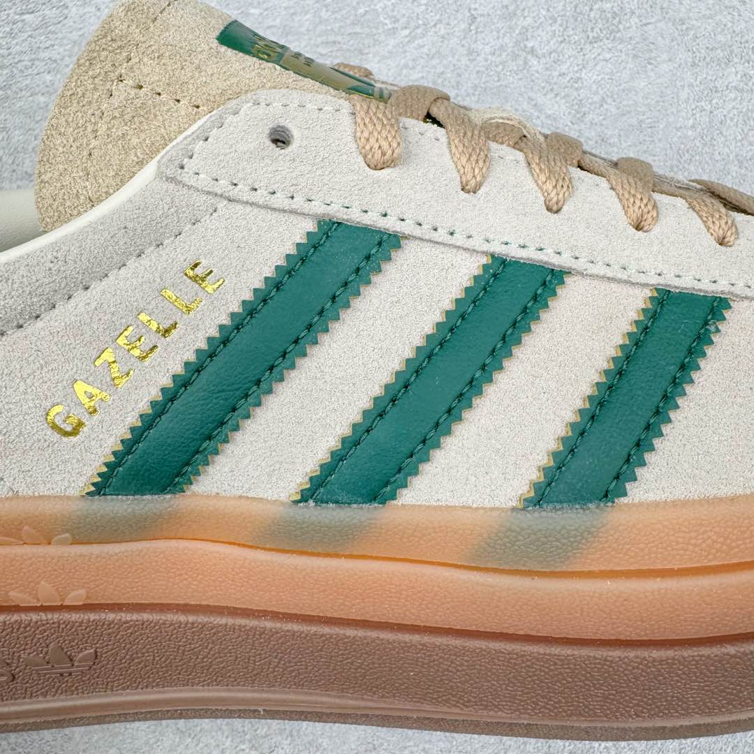 图片[17]-＃CS纯原 AD Originals Gazelle Bold W 羚羊松糕系列复古百搭厚底增高低帮休闲运动板鞋 ID7056 新的一年就要换新的打扮啦！除了设定变美、健身、减肥等目标外，你已经可以利用鞋子来“偷偷改善身材比例”的愿望了！ 因为有一句话。身高不够。鞋子来凑~赶快入手以下各大运动品牌最新推出的“厚底增高运动鞋”吧。 是最好穿最百搭的长腿神器。 重点是……不仅价格不错～鞋子也不错啊！Originals的Gazelle Bold鞋款打造出「超厚底版本」！延续流线鞋型、经典麂皮材质、白色三条线和侧面烫金标志的复古外型，奶油白鞋底高度直接乘3，出门搭上它，保证一路步步高升。尺码：36 36⅔ 37⅓ 38 38⅔ 39⅓ 40-选品中心