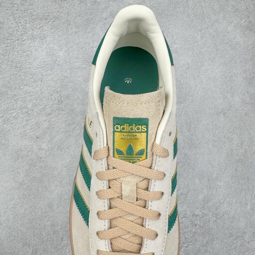 图片[5]-＃CS纯原 AD Originals Gazelle Bold W 羚羊松糕系列复古百搭厚底增高低帮休闲运动板鞋 ID7056 新的一年就要换新的打扮啦！除了设定变美、健身、减肥等目标外，你已经可以利用鞋子来“偷偷改善身材比例”的愿望了！ 因为有一句话。身高不够。鞋子来凑~赶快入手以下各大运动品牌最新推出的“厚底增高运动鞋”吧。 是最好穿最百搭的长腿神器。 重点是……不仅价格不错～鞋子也不错啊！Originals的Gazelle Bold鞋款打造出「超厚底版本」！延续流线鞋型、经典麂皮材质、白色三条线和侧面烫金标志的复古外型，奶油白鞋底高度直接乘3，出门搭上它，保证一路步步高升。尺码：36 36⅔ 37⅓ 38 38⅔ 39⅓ 40-选品中心