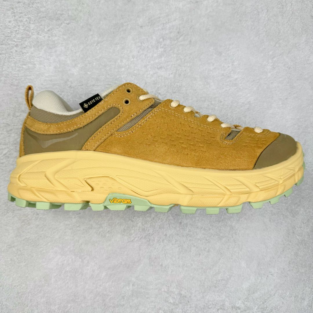 ＃纯原 HOKA ONE ONE Tor Uitra Low 托亚潮流户外越野登山功能鞋 鞋款利用机能、户外、复古元素将都市型格与户外机能无缝结合 既能自由穿梭于城市的钢筋水泥之间 也能轻松演绎山系潮流搭配 全粒面皮革结合模压鞋口 提升持久耐穿度 直至鞋头的鞋带设计 舒适灵活的调节 搭配鞋头处HOKA ONE ONE飞翼纹饰 营造了个性十足的张扬气场 Tor Ultra 配备 Vibram® 鞋底与 EVA 和RMAT® 中底 给穿著者最佳的抓地力及舒适性 另外中底的金属摇杆可稳定脚部行程 当走过崎岖山路时依然让脚部得到平稳的感觉 而整对鞋以皮革和耐用尼龙布材打造 与坚固的鞋底相结合 可以牢固地支撑脚部和脚踝 另外外层搭载的Event技术 保持鞋履防水以及鞋内透气作用 尺码：36 36.5 37.5 38 38.5 39 40 40.5 41 42 42.5 43 44 44.5 45-选品中心