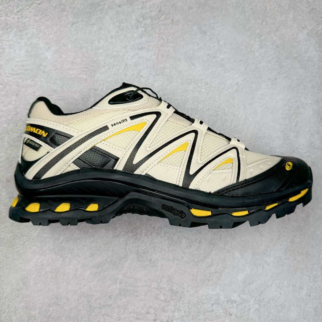 ＃X版 Salomon XT-QUEST ADV 萨洛蒙潮流越野机能户外功能鞋 纯原外贸平台特供订单 耗时半年巨作 全套原纸板楦头开发 原厂特供网布配套加持 确保原汁原味 完美呈现版型 原档数据独家私模五层组合大底 男女鞋同步官方开发至46.5 原装Ortholite轻量化鞋垫 中底布带钢印编号 原厂TPU锁扣 进口港宝加持 后跟自然饱满 还原公司包裹性 基于 SALOMON 初代 XT 鞋身造型并搭载 4D ADVANCED CHASSIS™ 大底打造而成 为这款 XT-QUEST 带来了多项足部控制与保护等功能性 如在运动过程中控制左右晃动的过程而提高稳定性、改善长途越野过程中足中到足尖的过渡、提高感知岩石的精确度以抵抗尖锐物体对脚底的伤害以及采用动态缓冲来增强穿着舒适感 从而减轻疲劳感 使 XT-QUEST 成为一双舒适且安全的户外之履 尺码：36 36.5 37.5 38 38.5 39 40 40.5 41 42 42.5 43 44 44.5 45 46 46.5-选品中心