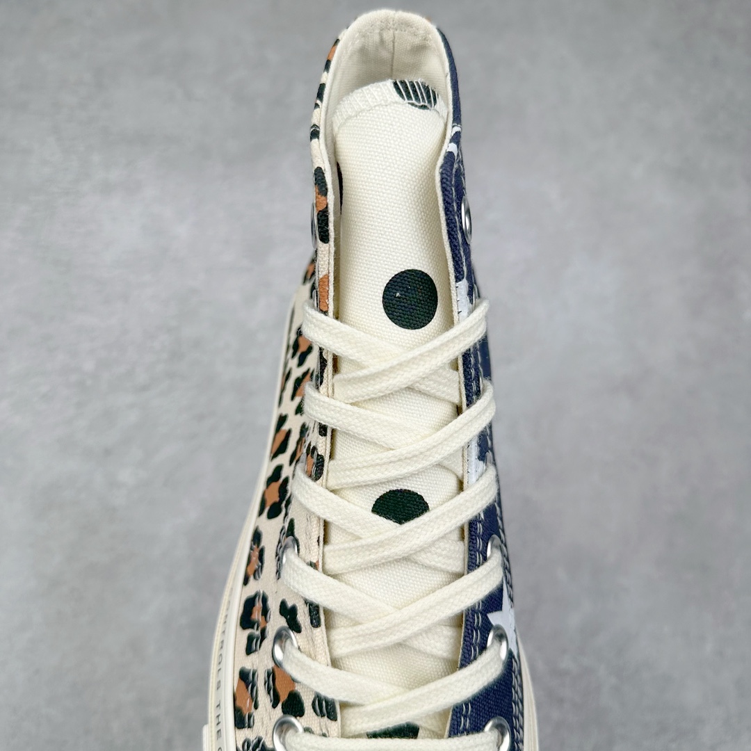 图片[5]-Converse X Brain Dead 鸳鸯迷彩脑死亡联名 鞋款采用多面印花图案设计，动物纹，迷彩，旗帜，每一面都秀出个性，外侧鞋帮处印有Brain Dead标志性LOGO的橡胶贴片，配合鞋边胶条的文字细节，带来视觉冲击，conversr X Brain Dead合作系列凝聚街头的基因，带永不过时的魅力，诠释着特立独行的个性。 货号：A12219C 尺码：35 36 36.5 37 37.5 38 39 39.5 40 41 41.5 42 42.5 43 44-选品中心