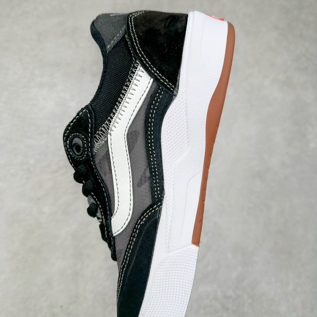 图片[7]-Vans Wayvee 专业缓震低帮滑板 此次Wayvee 采用了全新的鞋面结构，以半透明 TPE 网状结构示人，使得鞋款有着无与伦比的强大的透气性。鞋款上还用到最普遍的 Duracap 鞋头，以最大限度地延长鞋款的使用寿命。 此外，LuxLiner 科技将鞋舌和内里融为一体，提供更舒适、更贴合脚部的穿着体验。又内置了全尺寸的 UltraCush 中底以及标志性的 Wafflecup 外底，能够给予滑手难以置信的弹性、耐久性和最大的冲击缓冲性能。 货号：VN0A5JIAY28 工艺：硫化1：1（重量1：1、真标、原钢印、材质标、鞋型标、合格证） 尺码： 36 36.5 37 38 38.5 39 40 40.5 41 42 42.5 43 44-选品中心