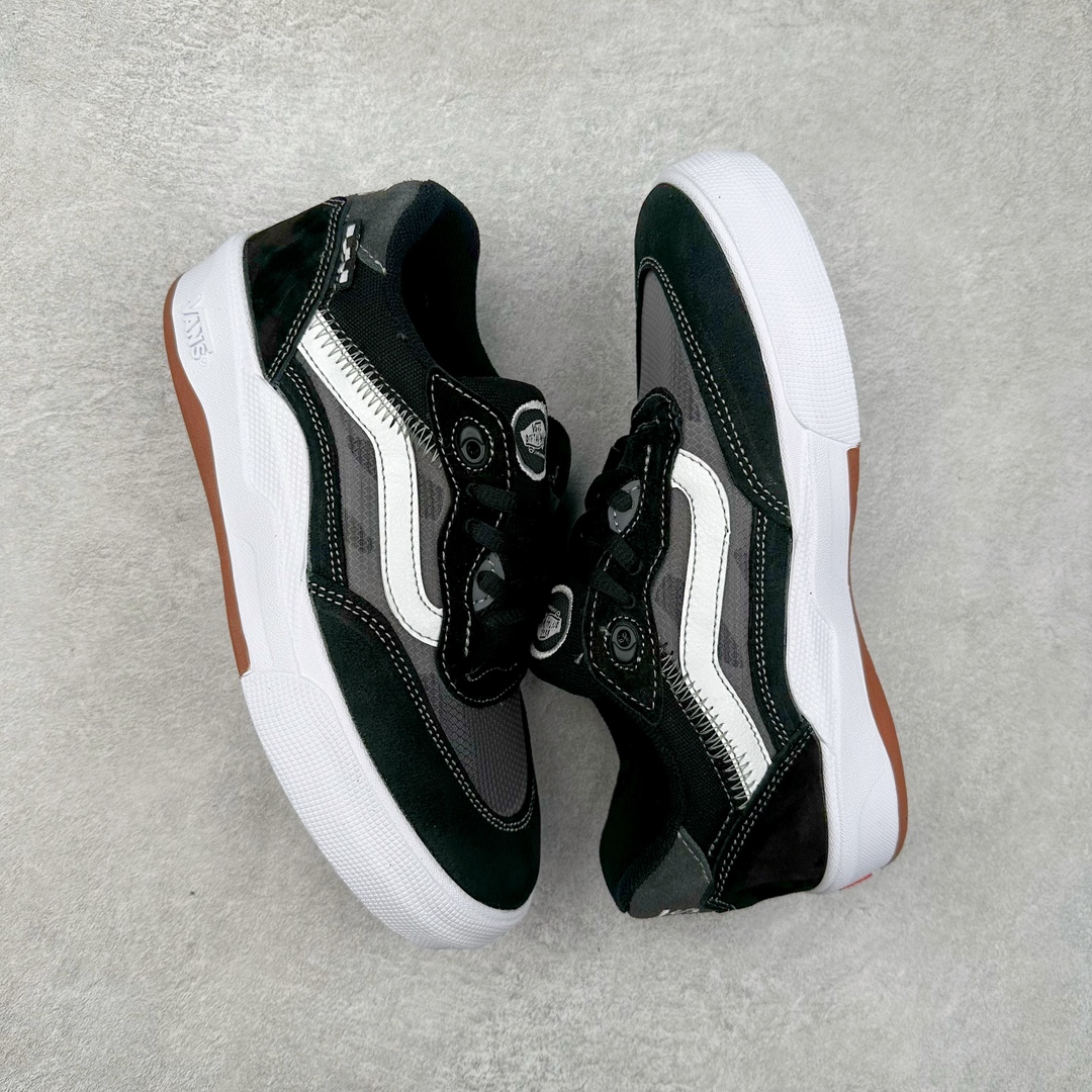 图片[3]-Vans Wayvee 专业缓震低帮滑板 此次Wayvee 采用了全新的鞋面结构，以半透明 TPE 网状结构示人，使得鞋款有着无与伦比的强大的透气性。鞋款上还用到最普遍的 Duracap 鞋头，以最大限度地延长鞋款的使用寿命。 此外，LuxLiner 科技将鞋舌和内里融为一体，提供更舒适、更贴合脚部的穿着体验。又内置了全尺寸的 UltraCush 中底以及标志性的 Wafflecup 外底，能够给予滑手难以置信的弹性、耐久性和最大的冲击缓冲性能。 货号：VN0A5JIAY28 工艺：硫化1：1（重量1：1、真标、原钢印、材质标、鞋型标、合格证） 尺码： 36 36.5 37 38 38.5 39 40 40.5 41 42 42.5 43 44-选品中心