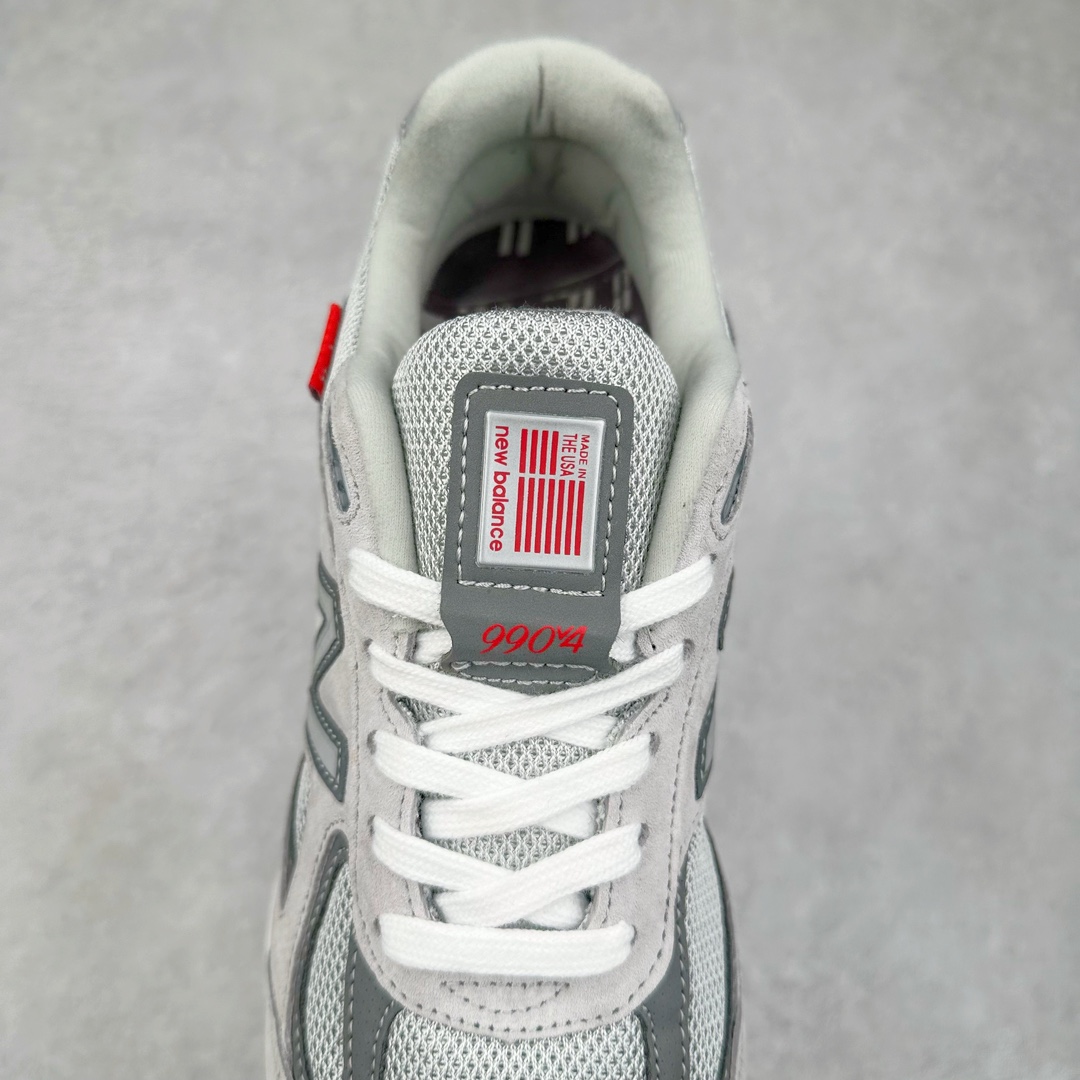 图片[5]-＃K版纯原 New Balance in USA M990V4 新百伦NB系列美产血统经典复古休闲运动百搭老爹跑步鞋 990V4延续了品牌引以为傲的精湛制鞋技艺及经典复古轮廓 同时中底结合新的ACTIVE lite和PU材料 重新诠释ENCAP科技 带来绝佳缓震体验 于细节处 全鞋360度的3M反光设计 及鞋舌固定功能上的提升 配以全新的N标设计更是带来绝佳的用户体验 尺码：36 37 37.5 38 38.5 39 40 40.5 41.5 42 42.5 43 44 44.5 45-选品中心