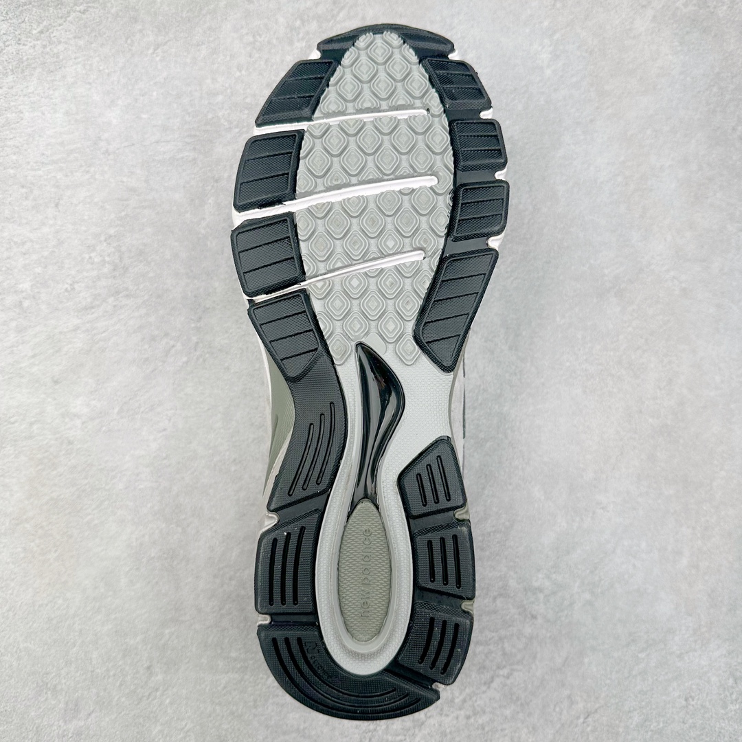 图片[9]-＃K版纯原 New Balance in USA M990V4 新百伦NB系列美产血统经典复古休闲运动百搭老爹跑步鞋 990V4延续了品牌引以为傲的精湛制鞋技艺及经典复古轮廓 同时中底结合新的ACTIVE lite和PU材料 重新诠释ENCAP科技 带来绝佳缓震体验 于细节处 全鞋360度的3M反光设计 及鞋舌固定功能上的提升 配以全新的N标设计更是带来绝佳的用户体验 尺码：36 37 37.5 38 38.5 39 40 40.5 41.5 42 42.5 43 44 44.5 45-选品中心