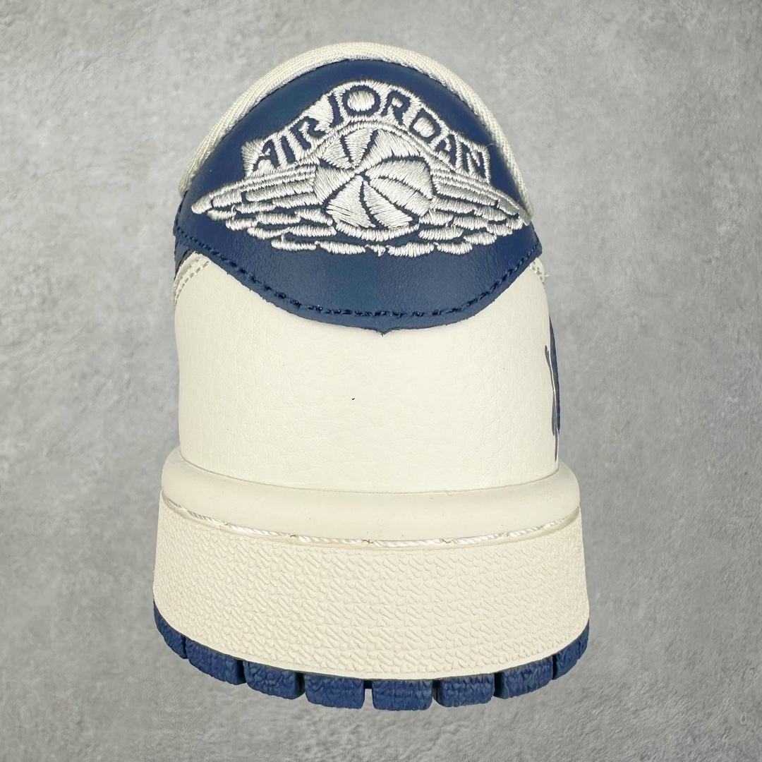 图片[8]-TS x Air Jordan AJ1 Low 倒钩低帮联名定制配色 SJ2068-100 原厂内置气垫魔块 A模大底 头层小牛皮 鞋舌AJ原厂专用牛津布+AJ专用反口珍珠布+原厂无杂质高弹内里海棉+特殊封边弹力鞋带 尺码：36 36.5 37.5 38 38.5 39 40 40.5 41 42 42.5 43 44 44.5 45 46 47.5-选品中心