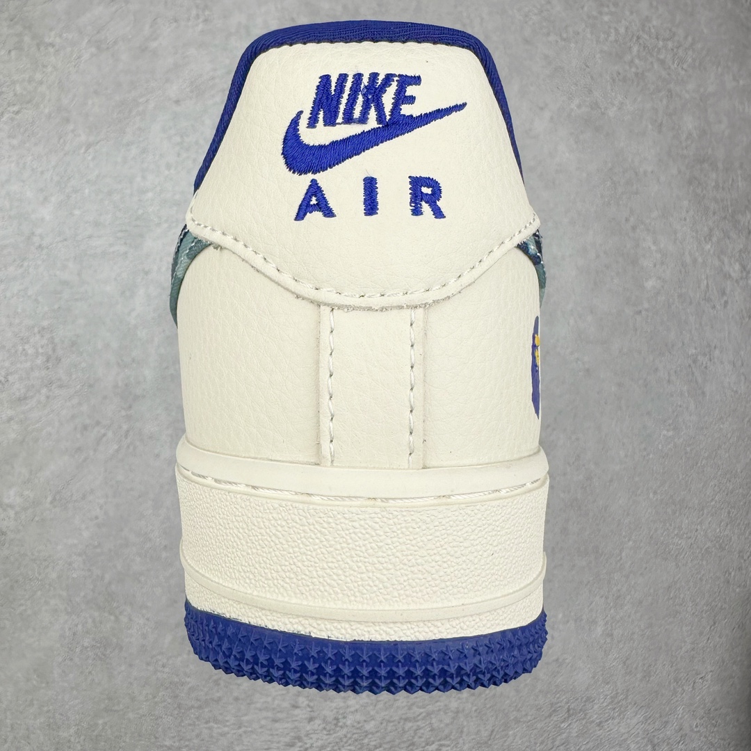 图片[8]-NK Air Force 1´07 Low 空军一号低帮百搭休闲运动板鞋 KK1988-036 柔软、弹性十足的缓震性能和出色的中底设计 横跨复古与现代的外型结合 造就出风靡全球 三十多年的Force 1 直到今天还深受青睐 尺码：36 36.5 37.5 38 38.5 39 40 40.5 41 42 42.5 43 44 44.5 45-选品中心