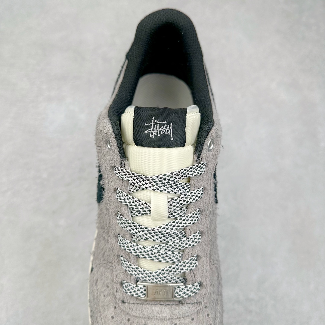 图片[5]-NK Air Force 1´07 Low 空军一号低帮百搭休闲运动板鞋 SJ6698-018 柔软、弹性十足的缓震性能和出色的中底设计 横跨复古与现代的外型结合 造就出风靡全球 三十多年的Force 1 直到今天还深受青睐 尺码：36 36.5 37.5 38 38.5 39 40 40.5 41 42 42.5 43 44 44.5 45-选品中心