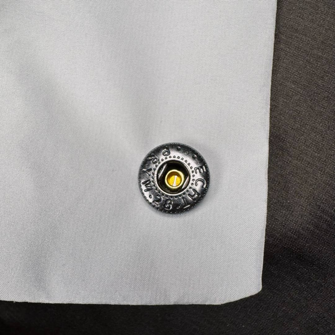 图片[22]-＃TZD Arcteryx Macai JACKET GORE-TEX Logo 始祖鸟徽标防水保暖连帽滑雪羽绒服 开发时间七个月之久 算是功能性雪地运动天花板的存在 衣服任意细节不惧对比 有比我好包退 全衣48道以上工序 可以理解为加了羽绒内胆的Sv硬壳冲锋衣 但不臃肿 重点说下刺绣 市面绣白线的为一眼假 ZP为灰色绣线(百灵达航机➕高士线) 原厂Gox 3L面料 灰鹅绒 风雪裙 是件真正可以驰骋各大雪场的硬东西 尺码：XS-S-M-L-XL-XXL-选品中心