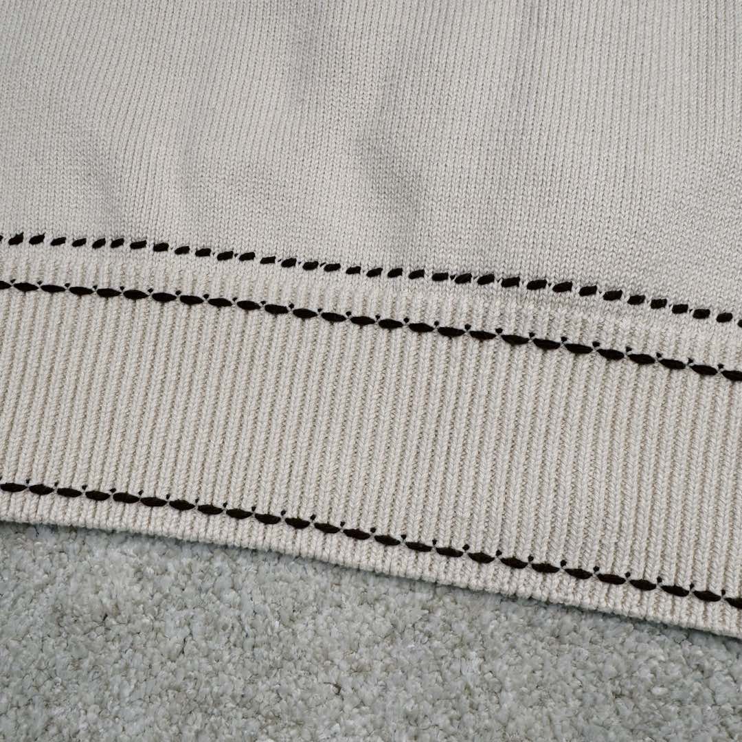 图片[13]-＃GD广顶 LOUIS VUITTON x Tyler SS24 Logo字母嵌花单排扣V领长袖针织衫 奶油色 LV24早秋手工缝线开衫 王嘉尔同款 购入原版操作 原版拆解分析 材质是特殊的带子纱 需要用棉纱用专用的带子机织成带子 然后在用带子织衣服 有点在于整件衣服非常板正 不会变形 口袋是特殊立体圆弧形设计 明线设计需要用到进口斯托尔专业的嵌花机 定制牛角扣 辅料按编号定做 尺码：XS S M L-选品中心