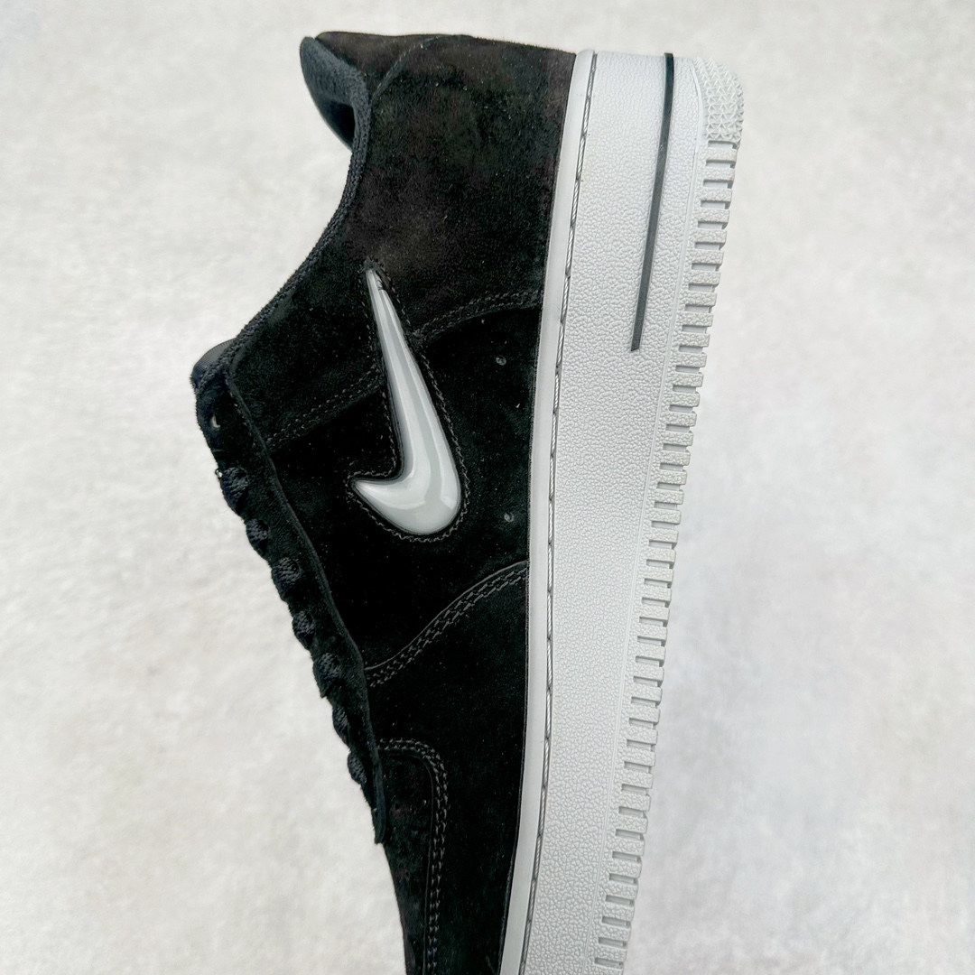 图片[7]-NK Air Force 1´07 Low 空军一号低帮百搭休闲运动板鞋 HQ3827-002 柔软、弹性十足的缓震性能和出色的中底设计 横跨复古与现代的外型结合 造就出风靡全球 三十多年的Force 1 直到今天还深受青睐 尺码：36 36.5 37.5 38 38.5 39 40 40.5 41 42 42.5 43 44 44.5 45-选品中心