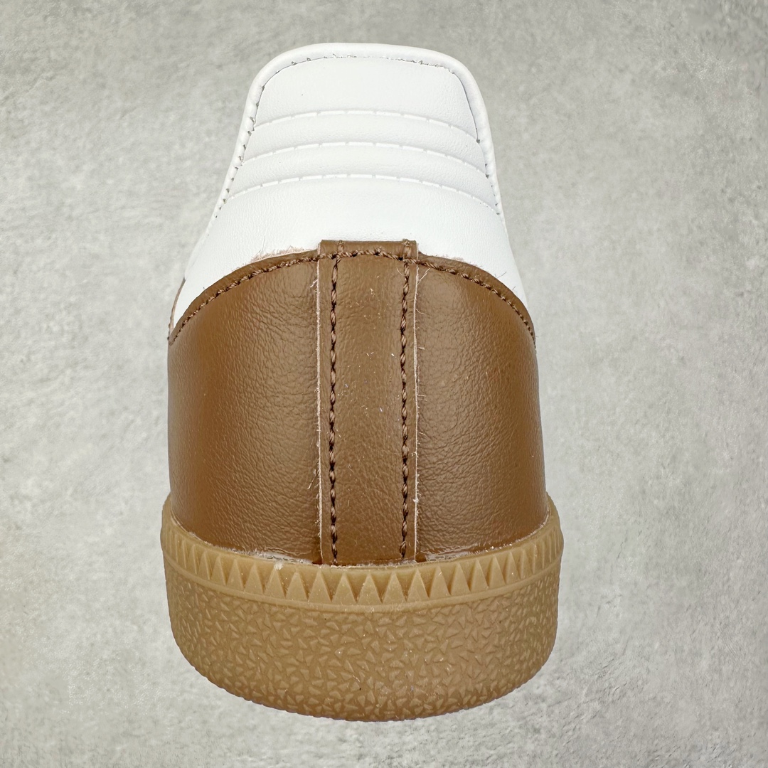 图片[8]-AD Original Samba OG 复古经典轻便板鞋 JI3216 这款桑巴鞋展示了高质量的工艺 带有装饰的超锁缝制和无缝的手感 柔软、柔软的皮革造型和标志性的3条纹完成了精致的外观 正规合身鞋带 鞋面上有绒面鞋垫 橡胶鞋底 享受正畸套筒软感 自50年代首次亮相以来就一直在赢得粉丝的青睐 尺码：36 36.5 37.5 38 38.5 39 40 40.5 41 42 42.5 43 44 44.5 45-选品中心