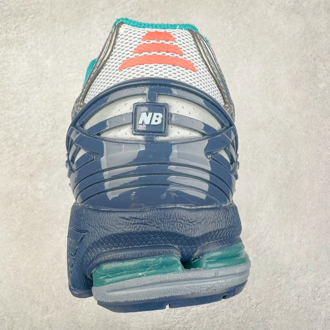 图片[8]-New Balance M1906R NB新百伦系列复古老爹风休闲运动慢跑鞋 采用轻质牛剖革拼接透气网眼衬垫织物鞋面材质 T-Beam大底提供足步弓支撑 保持步态稳定#后跟搭载外露缓震胶 鞋身整体以各种深浅不一的灰色覆盖 鞋头以淡蓝色调装饰，网眼衬垫通过不规律的色块实现做旧的美感 泛黄的鞋底更是进一步增添了复古气息 尺码：36 37 37.5 38 38.5 39.5 40 40.5 41.5 42 42.5 43 44 45-选品中心