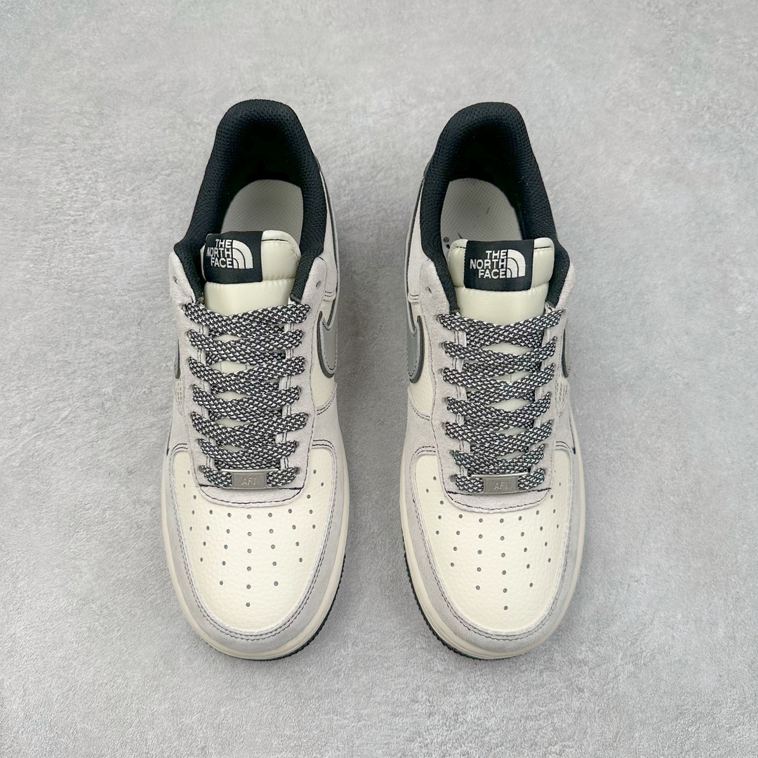 图片[2]-NK Air Force 1´07 Low 空军一号低帮百搭休闲运动板鞋 DM6688-007 柔软、弹性十足的缓震性能和出色的中底设计 横跨复古与现代的外型结合 造就出风靡全球 三十多年的Force 1 直到今天还深受青睐 尺码：36 36.5 37.5 38 38.5 39 40 40.5 41 42 42.5 43 44 44.5 45-选品中心