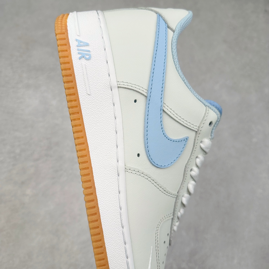 图片[6]-NK Air Force 1´07 Low 空军一号低帮百搭休闲运动板鞋 315122-102 柔软、弹性十足的缓震性能和出色的中底设计 横跨复古与现代的外型结合 造就出风靡全球 三十多年的Force 1 直到今天还深受青睐 尺码：36 36.5 37.5 38 38.5 39 40 40.5 41 42 42.5 43 44 44.5 45-选品中心