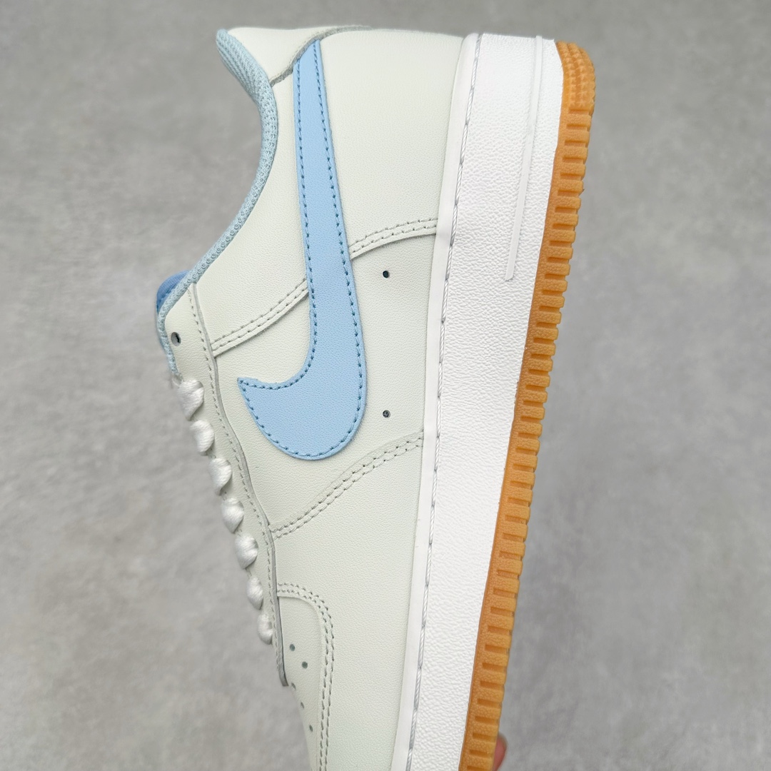 图片[7]-NK Air Force 1´07 Low 空军一号低帮百搭休闲运动板鞋 315122-102 柔软、弹性十足的缓震性能和出色的中底设计 横跨复古与现代的外型结合 造就出风靡全球 三十多年的Force 1 直到今天还深受青睐 尺码：36 36.5 37.5 38 38.5 39 40 40.5 41 42 42.5 43 44 44.5 45-选品中心