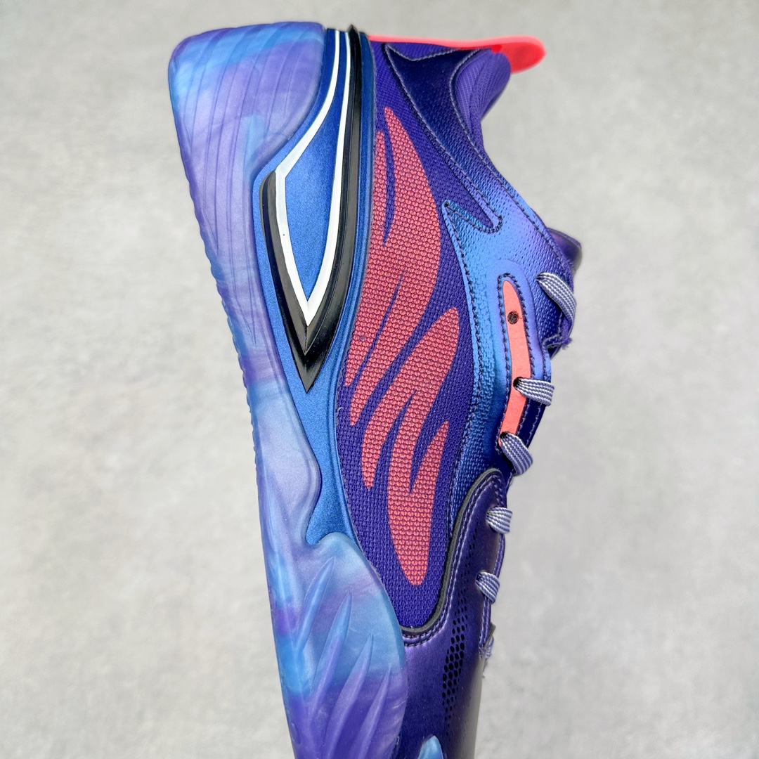 图片[6]-＃K版纯原 PUMA All-Pro Nitro 彪马舒适耐磨低帮实战篮球鞋 鞋身材质运用轻质皮革、ULTRAWEAVE 高强度超轻工程编织网面与热熔材料共同构建。针对双脚的不同区域，科学合理的提供包裹、透气、轻量化的多项职责。造型方面给人以犀利凶猛的感觉。液态金属质感的轻质柔软皮革，搭配 ULTRAWEAVE 的动态织物区域，整双鞋的质感层次特别高级。既营造出动感写意的视觉轮廓，又释放出梦幻前卫的战斗气息，颜值绝对是当下球鞋圈 T0 级别的存在！科技方面，融合 PUMA 当前各类最尖端科技，更是「ELITE 精英版」的精华所在！作为 PUMA 首双搭载内嵌式可置换中底的篮球战靴，将 NITRO™ SQD FOAM 分区密度科技与下方 PWRPLATE 前叉形碳纤维板相结合。尺码：40 40.5 41 42 42.5 43 44 44.5 45 46-选品中心