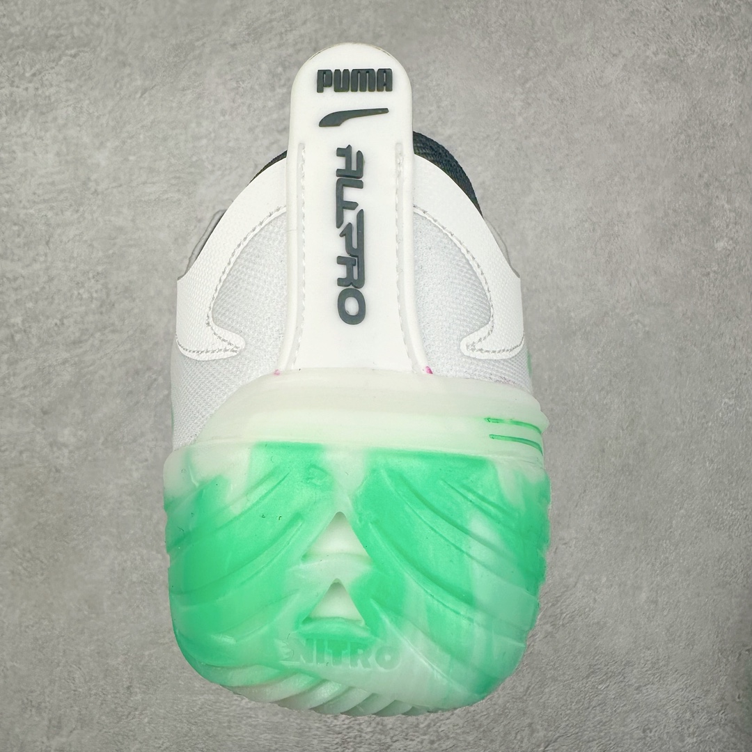 图片[8]-＃K版纯原 PUMA All-Pro Nitro 彪马舒适耐磨低帮实战篮球鞋 鞋身材质运用轻质皮革、ULTRAWEAVE 高强度超轻工程编织网面与热熔材料共同构建。针对双脚的不同区域，科学合理的提供包裹、透气、轻量化的多项职责。造型方面给人以犀利凶猛的感觉。液态金属质感的轻质柔软皮革，搭配 ULTRAWEAVE 的动态织物区域，整双鞋的质感层次特别高级。既营造出动感写意的视觉轮廓，又释放出梦幻前卫的战斗气息，颜值绝对是当下球鞋圈 T0 级别的存在！科技方面，融合 PUMA 当前各类最尖端科技，更是「ELITE 精英版」的精华所在！作为 PUMA 首双搭载内嵌式可置换中底的篮球战靴，将 NITRO™ SQD FOAM 分区密度科技与下方 PWRPLATE 前叉形碳纤维板相结合。尺码：40 40.5 41 42 42.5 43 44 44.5 45 46-选品中心