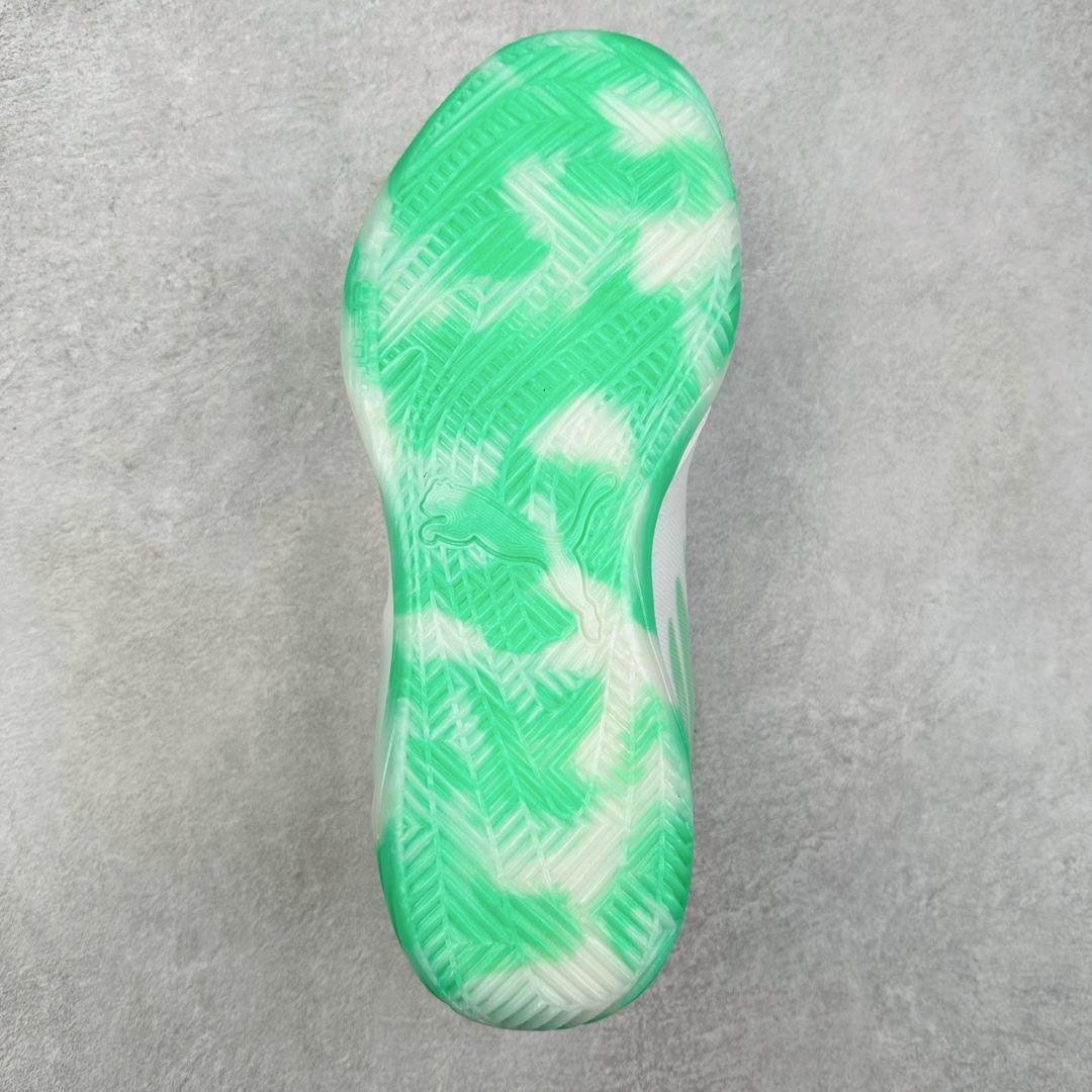 图片[9]-＃K版纯原 PUMA All-Pro Nitro 彪马舒适耐磨低帮实战篮球鞋 鞋身材质运用轻质皮革、ULTRAWEAVE 高强度超轻工程编织网面与热熔材料共同构建。针对双脚的不同区域，科学合理的提供包裹、透气、轻量化的多项职责。造型方面给人以犀利凶猛的感觉。液态金属质感的轻质柔软皮革，搭配 ULTRAWEAVE 的动态织物区域，整双鞋的质感层次特别高级。既营造出动感写意的视觉轮廓，又释放出梦幻前卫的战斗气息，颜值绝对是当下球鞋圈 T0 级别的存在！科技方面，融合 PUMA 当前各类最尖端科技，更是「ELITE 精英版」的精华所在！作为 PUMA 首双搭载内嵌式可置换中底的篮球战靴，将 NITRO™ SQD FOAM 分区密度科技与下方 PWRPLATE 前叉形碳纤维板相结合。尺码：40 40.5 41 42 42.5 43 44 44.5 45 46-选品中心