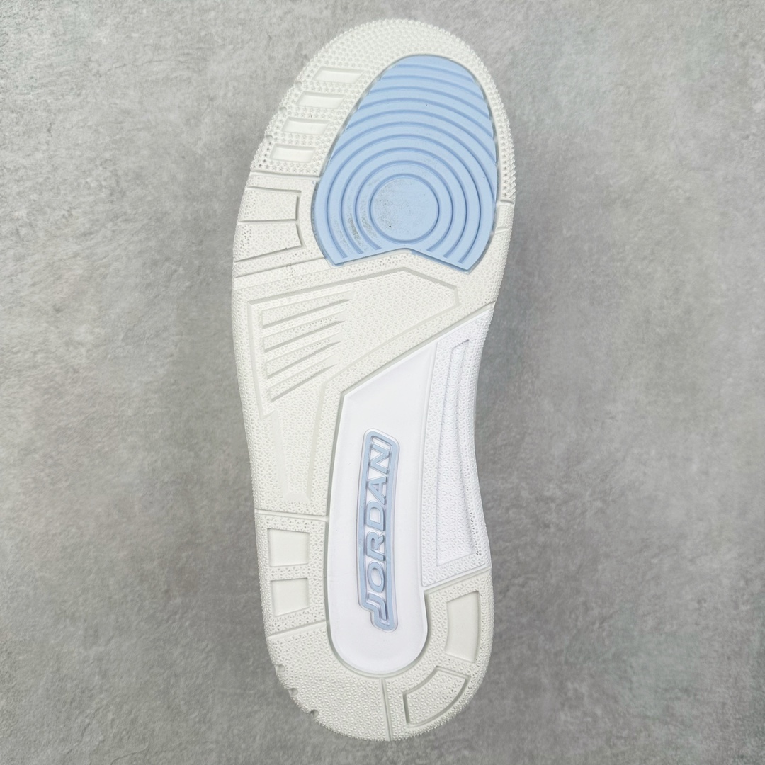 图片[9]-＃KZ神版 Air Jordan Legacy AJ312 复古篮球鞋 HQ1190-101 市场最强独一档产物 全套原纸板楦头开发 原厂大底磨具加持立体防滑纹理 原档数据后跟TPU子母扣魔术贴 原装可视Air Sole气垫 原汁原味最完美的312代版型 唯一正确鞋头趴度弧度高度鞋身腰线 进口港宝加持 后跟自然饱满 全鞋荧光划线卡点 追求极致完美 每一双都是工艺品 多重QC质检 超越公司货的品控标准 实实在在的免检产品 鞋身采用了皮革材质打造 横跨鞋面的魔术贴十分吸睛 侧面的Swoosh Logo的一部分被鞋面遮挡了一部分 颇具玩味 魔术贴上标有NK标识 而鞋舌上是Jordan的经典红色飞翼Logo 后跟和鞋底均采用了AJ3的设计 后跟上同样也使用了经典的爆裂纹图案 尺码：36 36.5 37.5 38 38.5 39 40 40.5 41 42 42.5 43 44 44.5 45 46 47.5-选品中心