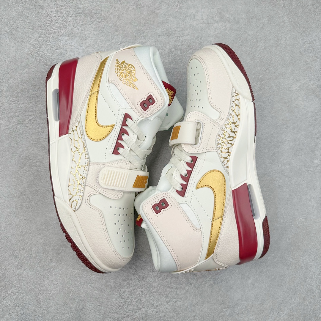 图片[3]-＃KZ神版 Air Jordan Legacy AJ312 High 高帮复古篮球鞋 CNY 蛇年限定 IB4914-161 市场最强独一档产物 全套原纸板楦头开发 原厂大底磨具加持立体防滑纹理 原档数据后跟TPU子母扣魔术贴 原装可视Air Sole气垫 原汁原味最完美的312代版型 唯一正确鞋头趴度弧度高度鞋身腰线 进口港宝加持 后跟自然饱满 全鞋荧光划线卡点 追求极致完美 每一双都是工艺品 多重QC质检 超越公司货的品控标准 实实在在的免检产品 鞋身采用了皮革材质打造 横跨鞋面的魔术贴十分吸睛 侧面的Swoosh Logo的一部分被鞋面遮挡了一部分 颇具玩味 魔术贴上标有NK标识 而鞋舌上是Jordan的经典红色飞翼Logo 后跟和鞋底均采用了AJ3的设计 后跟上同样也使用了经典的爆裂纹图案 尺码：36 36.5 37.5 38 38.5 39 40 40.5 41 42 42.5 43 44 44.5 45 46 47.5-选品中心