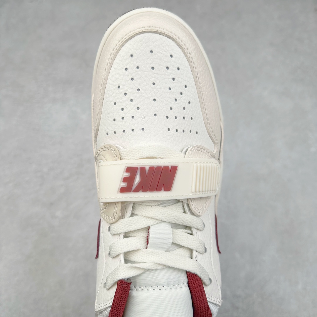 图片[4]-＃KZ神版 Air Jordan Legacy AJ312 复古篮球鞋 CNY 蛇年限定 IB4712-161 市场最强独一档产物 全套原纸板楦头开发 原厂大底磨具加持立体防滑纹理 原档数据后跟TPU子母扣魔术贴 原装可视Air Sole气垫 原汁原味最完美的312代版型 唯一正确鞋头趴度弧度高度鞋身腰线 进口港宝加持 后跟自然饱满 全鞋荧光划线卡点 追求极致完美 每一双都是工艺品 多重QC质检 超越公司货的品控标准 实实在在的免检产品 鞋身采用了皮革材质打造 横跨鞋面的魔术贴十分吸睛 侧面的Swoosh Logo的一部分被鞋面遮挡了一部分 颇具玩味 魔术贴上标有NK标识 而鞋舌上是Jordan的经典红色飞翼Logo 后跟和鞋底均采用了AJ3的设计 后跟上同样也使用了经典的爆裂纹图案 尺码：36 36.5 37.5 38 38.5 39 40 40.5 41 42 42.5 43 44 44.5 45 46 47.5-选品中心