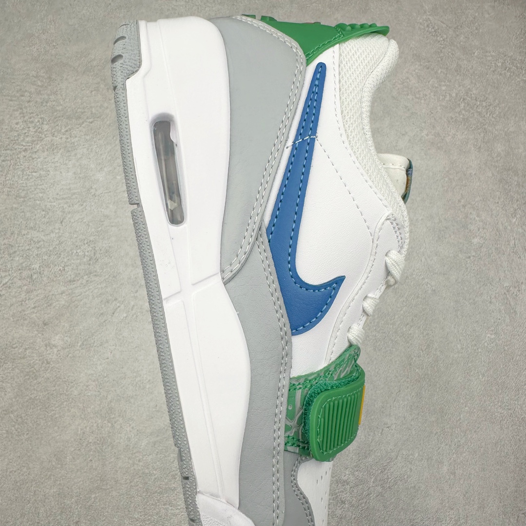 图片[6]-＃KZ神版 Air Jordan Legacy AJ312 复古篮球鞋 CD9054-140 市场最强独一档产物 全套原纸板楦头开发 原厂大底磨具加持立体防滑纹理 原档数据后跟TPU子母扣魔术贴 原装可视Air Sole气垫 原汁原味最完美的312代版型 唯一正确鞋头趴度弧度高度鞋身腰线 进口港宝加持 后跟自然饱满 全鞋荧光划线卡点 追求极致完美 每一双都是工艺品 多重QC质检 超越公司货的品控标准 实实在在的免检产品 鞋身采用了皮革材质打造 横跨鞋面的魔术贴十分吸睛 侧面的Swoosh Logo的一部分被鞋面遮挡了一部分 颇具玩味 魔术贴上标有NK标识 而鞋舌上是Jordan的经典红色飞翼Logo 后跟和鞋底均采用了AJ3的设计 后跟上同样也使用了经典的爆裂纹图案 尺码：36 36.5 37.5 38 38.5 39 40 40.5 41 42 42.5 43 44 44.5 45 46 47.5-选品中心