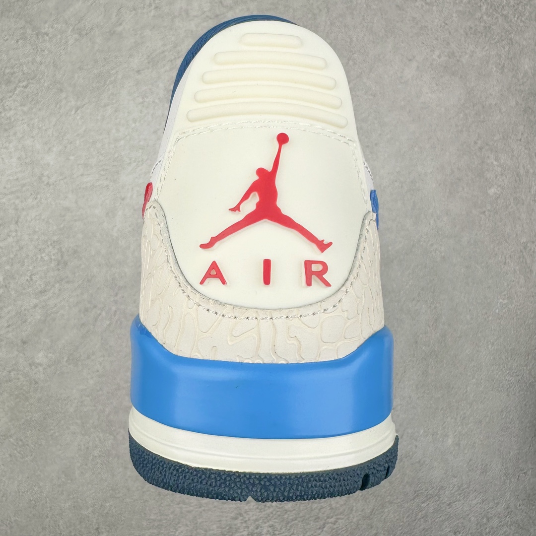图片[8]-＃KZ神版 Air Jordan Legacy AJ312 复古篮球鞋 HM3709-141 市场最强独一档产物 全套原纸板楦头开发 原厂大底磨具加持立体防滑纹理 原档数据后跟TPU子母扣魔术贴 原装可视Air Sole气垫 原汁原味最完美的312代版型 唯一正确鞋头趴度弧度高度鞋身腰线 进口港宝加持 后跟自然饱满 全鞋荧光划线卡点 追求极致完美 每一双都是工艺品 多重QC质检 超越公司货的品控标准 实实在在的免检产品 鞋身采用了皮革材质打造 横跨鞋面的魔术贴十分吸睛 侧面的Swoosh Logo的一部分被鞋面遮挡了一部分 颇具玩味 魔术贴上标有NK标识 而鞋舌上是Jordan的经典红色飞翼Logo 后跟和鞋底均采用了AJ3的设计 后跟上同样也使用了经典的爆裂纹图案 尺码：36 36.5 37.5 38 38.5 39 40 40.5 41 42 42.5 43 44 44.5 45 46 47.5-选品中心