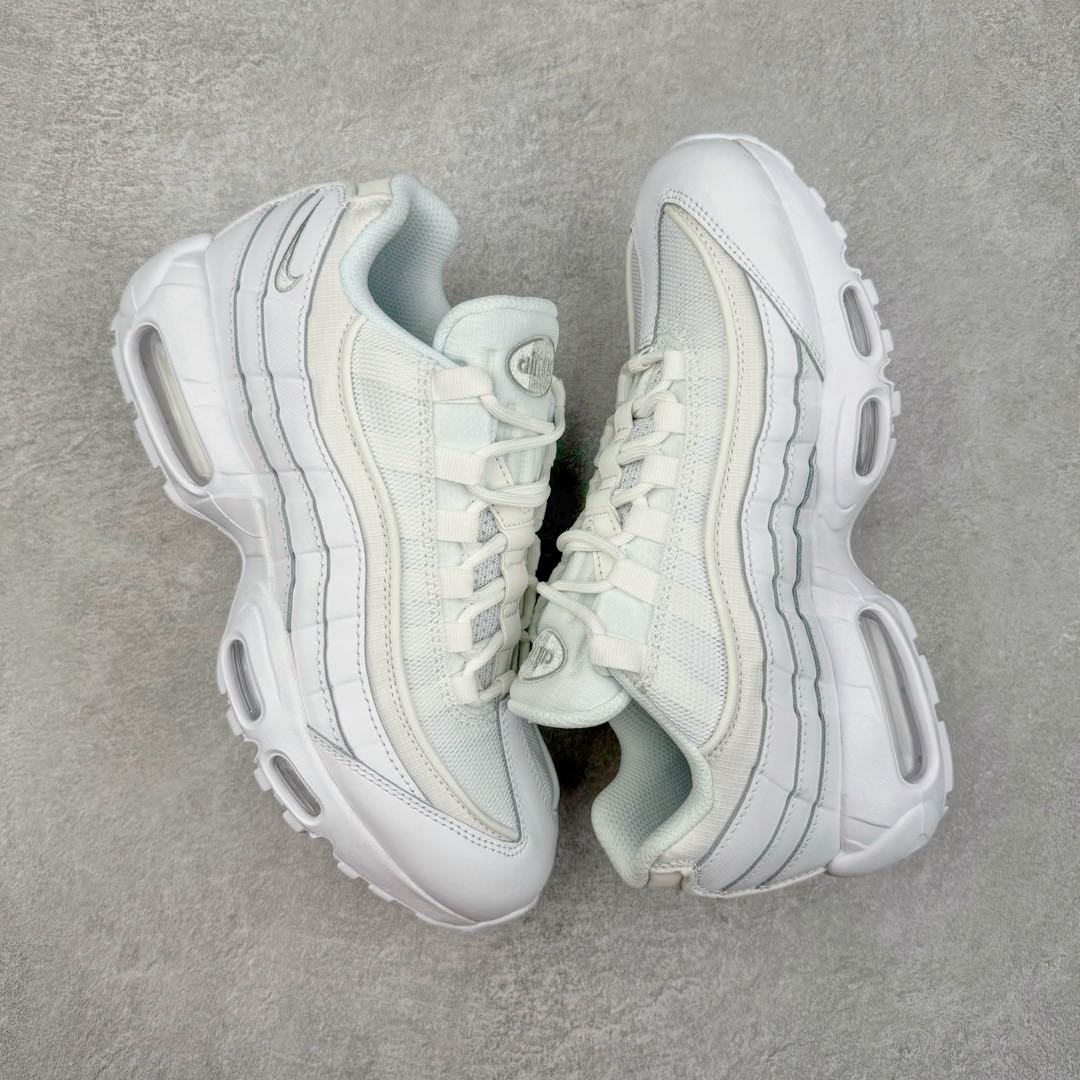 图片[3]-＃GX纯原 NK Air Max 95 复古减震气垫跑鞋 纯白 CT1268-100 经典重温 外单专供大厂出品 品质稳定 一百余色 终端操作 鞋款设计灵感源于人体构造 中底设计基于人体的脊柱构造 是整体设计的核心 尼龙孔眼代表了肋骨 而分层式面板和网眼象征着肌肉纤维和肉体组织 Air Max 95采用了两个独立的吹塑成型的Air-Sole单元 并首次在前掌使用可视化气垫设计 Swoosh logo夜当作一个 点符号放在了鞋子的后帮位置 20年的发展让 AIR MAX 95有了不同的故事 20年后再度面向世人的时候 焕然一新的面貌 让人有了另外一种清新脱俗的感觉 尺码：40 40.5 41 42 42.5 43 44 44.5 45 45.5 46 47.5 48.5-选品中心