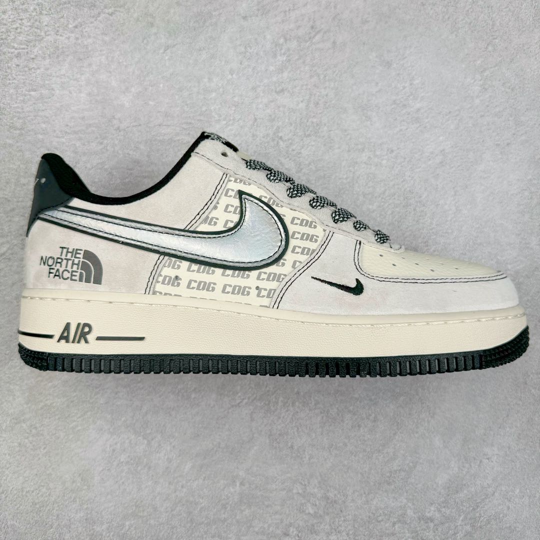 NK Air Force 1´07 Low 空军一号低帮百搭休闲运动板鞋 DM6688-007 柔软、弹性十足的缓震性能和出色的中底设计 横跨复古与现代的外型结合 造就出风靡全球 三十多年的Force 1 直到今天还深受青睐 尺码：36 36.5 37.5 38 38.5 39 40 40.5 41 42 42.5 43 44 44.5 45-选品中心