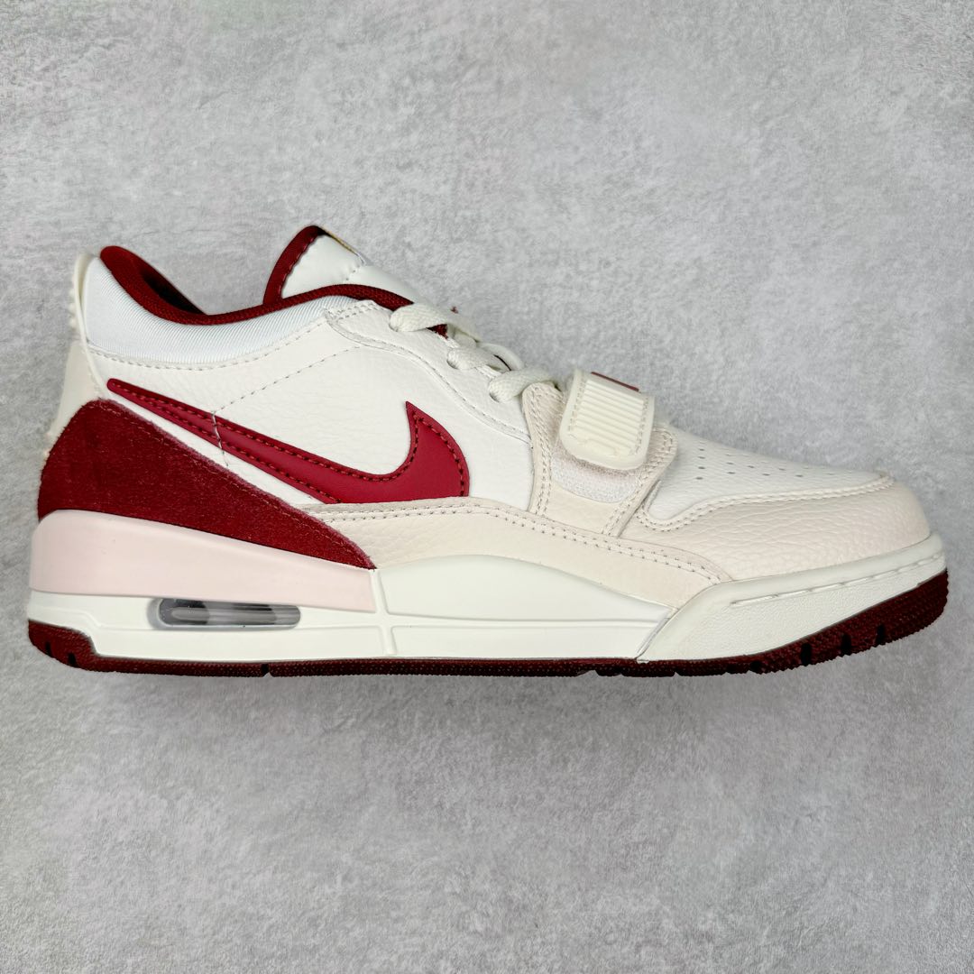 ＃KZ神版 Air Jordan Legacy AJ312 复古篮球鞋 CNY 蛇年限定 IB4712-161 市场最强独一档产物 全套原纸板楦头开发 原厂大底磨具加持立体防滑纹理 原档数据后跟TPU子母扣魔术贴 原装可视Air Sole气垫 原汁原味最完美的312代版型 唯一正确鞋头趴度弧度高度鞋身腰线 进口港宝加持 后跟自然饱满 全鞋荧光划线卡点 追求极致完美 每一双都是工艺品 多重QC质检 超越公司货的品控标准 实实在在的免检产品 鞋身采用了皮革材质打造 横跨鞋面的魔术贴十分吸睛 侧面的Swoosh Logo的一部分被鞋面遮挡了一部分 颇具玩味 魔术贴上标有NK标识 而鞋舌上是Jordan的经典红色飞翼Logo 后跟和鞋底均采用了AJ3的设计 后跟上同样也使用了经典的爆裂纹图案 尺码：36 36.5 37.5 38 38.5 39 40 40.5 41 42 42.5 43 44 44.5 45 46 47.5-选品中心