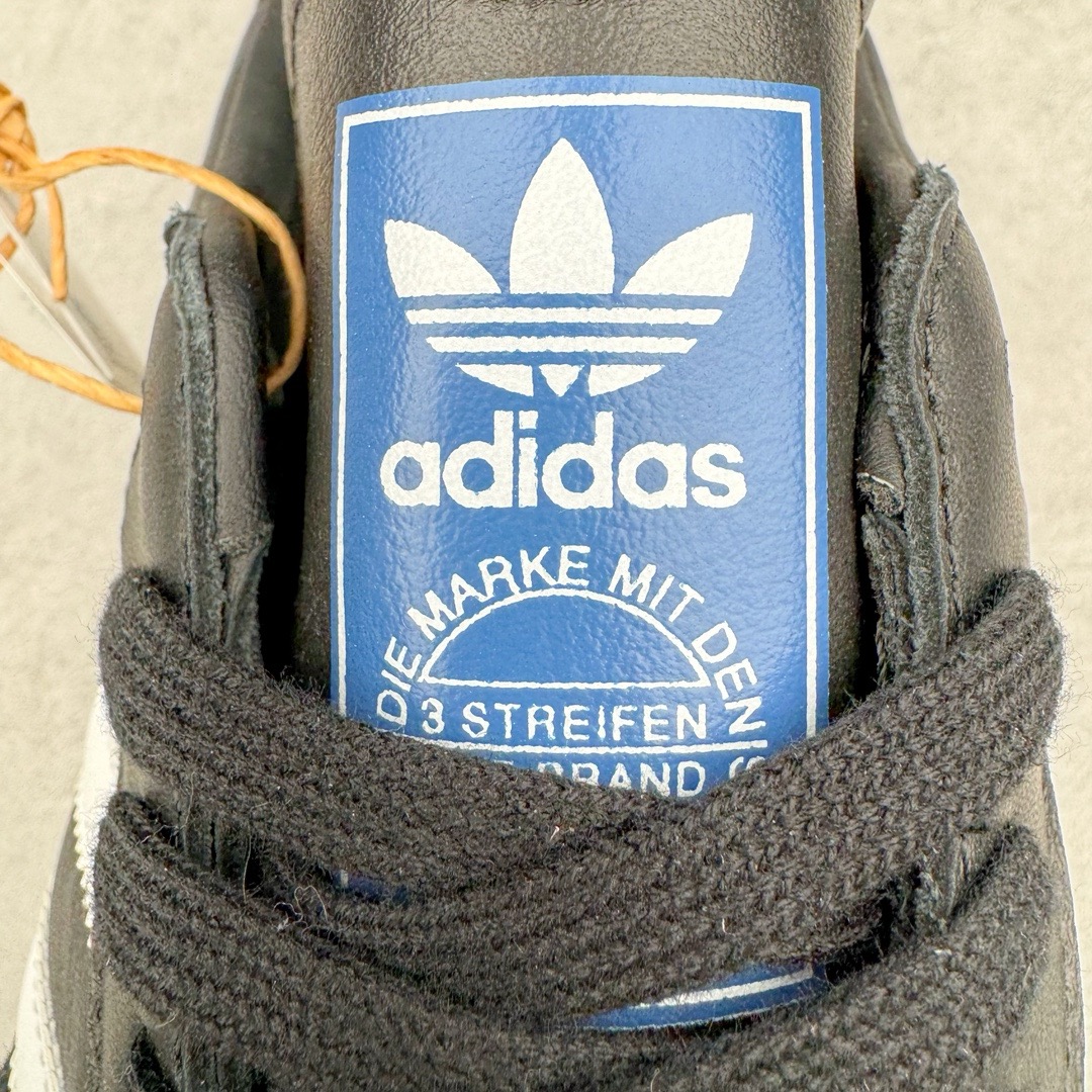 图片[15]-＃M版纯原福利 AD Original Samba OG 复古经典轻便板鞋 B75807 原装头层牛皮加持 正确烫金高频细节 原装纳米超迁皮料 独家私模橡胶大底 原盒原配 正确黑色中底布 这款桑巴鞋展示了高质量的工艺 带有装饰的超锁缝制和无缝的手感 柔软、柔软的皮革造型和标志性的3条纹完成了精致的外观 正规合身鞋带 鞋面上有绒面鞋垫 橡胶鞋底 享受正畸套筒软感 自50年代首次亮相以来就一直在赢得粉丝的青睐 尺码：36 36.5 37.5 38 38.5 39 40 40.5 41 42 42.5 43 44 44.5 45-选品中心