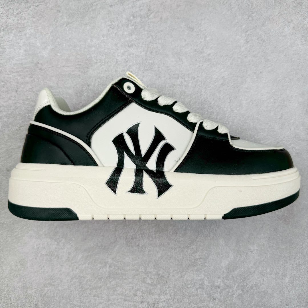 图片[5]-＃特价福利 MLB BigBall Chunky纽约洋基队增高复古风印花老爹鞋 MLB是韩国F&F旗下潮流服装品牌 拥有150年历史的经典传统 是街头文化和国际生活方式的领导者 MLB拥有包括男装、女装、童装、配饰在内的全品类服饰 提供覆盖各性别、各年龄层、From Head to Toe的穿搭装备 其产品结合了韩国的时尚造型与质感 展现了运动服饰也可以兼具时尚潮流的风格 在产品设计上 MLB不仅融合了美国职业棒球大联盟的各当家球队 更结合了棒球运动中的各个元素 复古风范自信控场 复古鞋型率先勾描独特的自我态度 在经典线条与时尚元素的精彩交织下刷新街头复古运动风潮 质感十足兼备卓越的舒适透气性能迎合夏日追求的自在脚感。尺码：36 37 38 39 40 41 42 43 44 45-选品中心