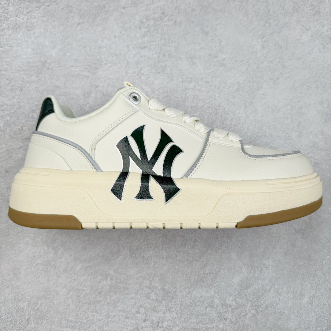 图片[3]-＃特价福利 MLB BigBall Chunky纽约洋基队增高复古风印花老爹鞋 MLB是韩国F&F旗下潮流服装品牌 拥有150年历史的经典传统 是街头文化和国际生活方式的领导者 MLB拥有包括男装、女装、童装、配饰在内的全品类服饰 提供覆盖各性别、各年龄层、From Head to Toe的穿搭装备 其产品结合了韩国的时尚造型与质感 展现了运动服饰也可以兼具时尚潮流的风格 在产品设计上 MLB不仅融合了美国职业棒球大联盟的各当家球队 更结合了棒球运动中的各个元素 复古风范自信控场 复古鞋型率先勾描独特的自我态度 在经典线条与时尚元素的精彩交织下刷新街头复古运动风潮 质感十足兼备卓越的舒适透气性能迎合夏日追求的自在脚感。尺码：36 37 38 39 40 41 42 43 44 45-选品中心