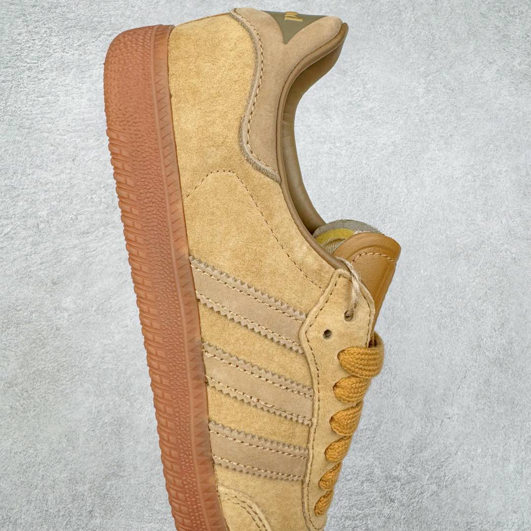 图片[6]-AD Original Samba OG 复古经典轻便板鞋 ID8709 这款桑巴鞋展示了高质量的工艺 带有装饰的超锁缝制和无缝的手感 柔软、柔软的皮革造型和标志性的3条纹完成了精致的外观 正规合身鞋带 鞋面上有绒面鞋垫 橡胶鞋底 享受正畸套筒软感 自50年代首次亮相以来就一直在赢得粉丝的青睐 尺码：36 36.5 37.5 38 38.5 39 40 40.5 41 42 42.5 43 44 44.5 45-选品中心