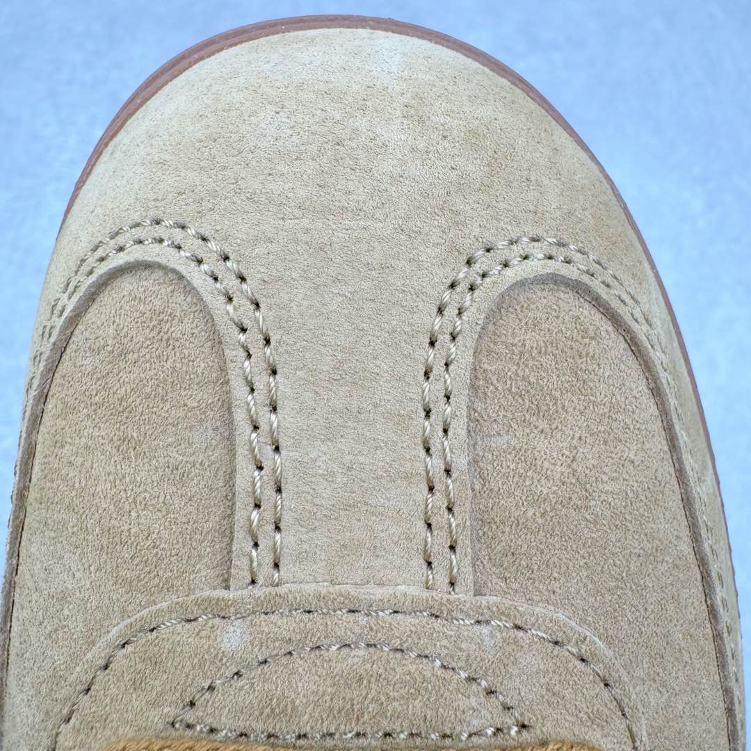 图片[14]-AD Original Samba OG 复古经典轻便板鞋 ID8709 这款桑巴鞋展示了高质量的工艺 带有装饰的超锁缝制和无缝的手感 柔软、柔软的皮革造型和标志性的3条纹完成了精致的外观 正规合身鞋带 鞋面上有绒面鞋垫 橡胶鞋底 享受正畸套筒软感 自50年代首次亮相以来就一直在赢得粉丝的青睐 尺码：36 36.5 37.5 38 38.5 39 40 40.5 41 42 42.5 43 44 44.5 45-选品中心