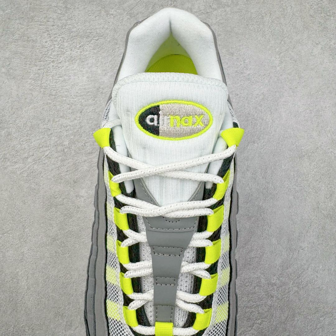图片[5]-＃GX纯原 NK Air Max 95 复古减震气垫跑鞋 黑绿 CT1689-001 经典重温 外单专供大厂出品 品质稳定 一百余色 终端操作 鞋款设计灵感源于人体构造 中底设计基于人体的脊柱构造 是整体设计的核心 尼龙孔眼代表了肋骨 而分层式面板和网眼象征着肌肉纤维和肉体组织 Air Max 95采用了两个独立的吹塑成型的Air-Sole单元 并首次在前掌使用可视化气垫设计 Swoosh logo夜当作一个 点符号放在了鞋子的后帮位置 20年的发展让 AIR MAX 95有了不同的故事 20年后再度面向世人的时候 焕然一新的面貌 让人有了另外一种清新脱俗的感觉 尺码：40 40.5 41 42 42.5 43 44 44.5 45 45.5 46 47.5 48.5-选品中心